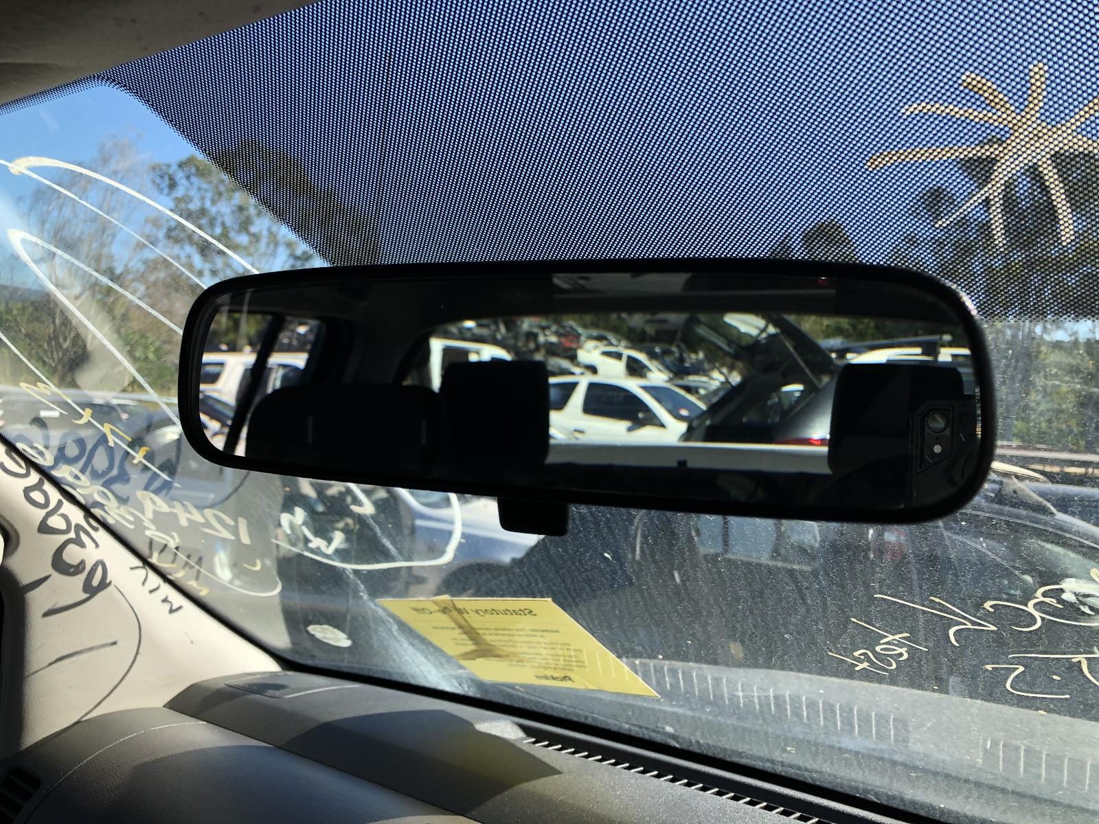 View NISSAN NAVARA 2011 4 Door Utility Breaking