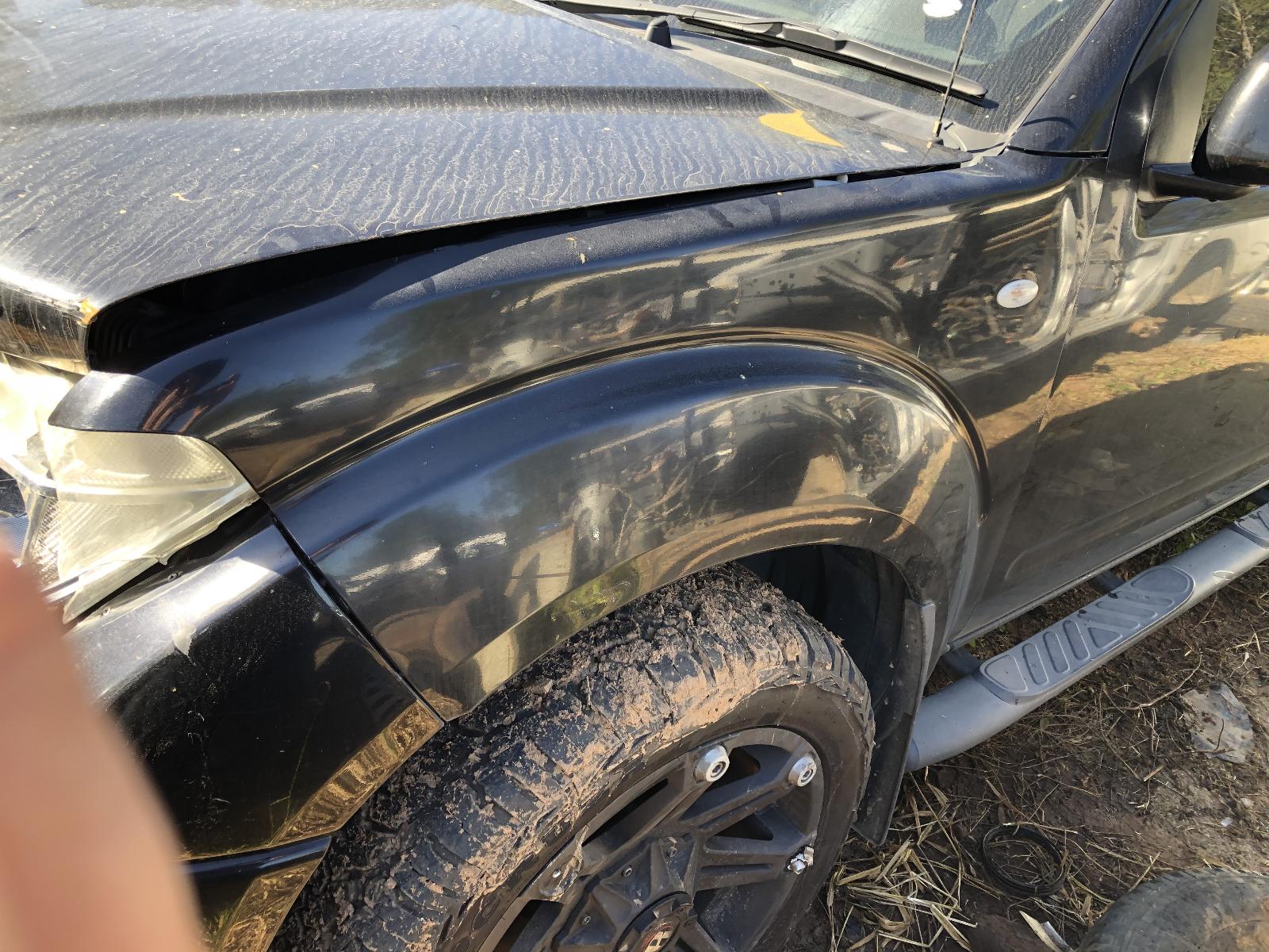 View NISSAN NAVARA 2011 4 Door Utility Breaking