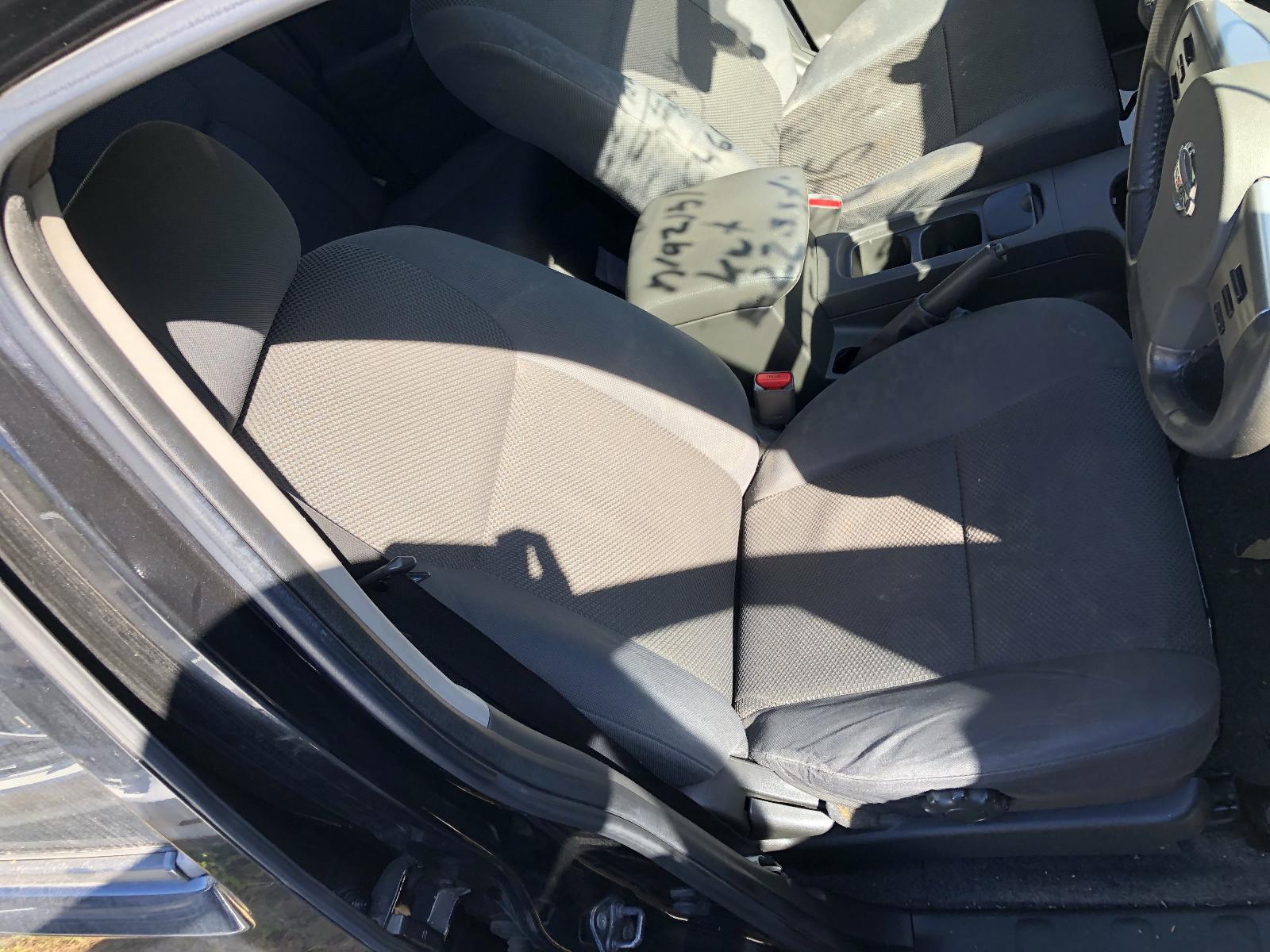View NISSAN NAVARA 2011 4 Door Utility Breaking