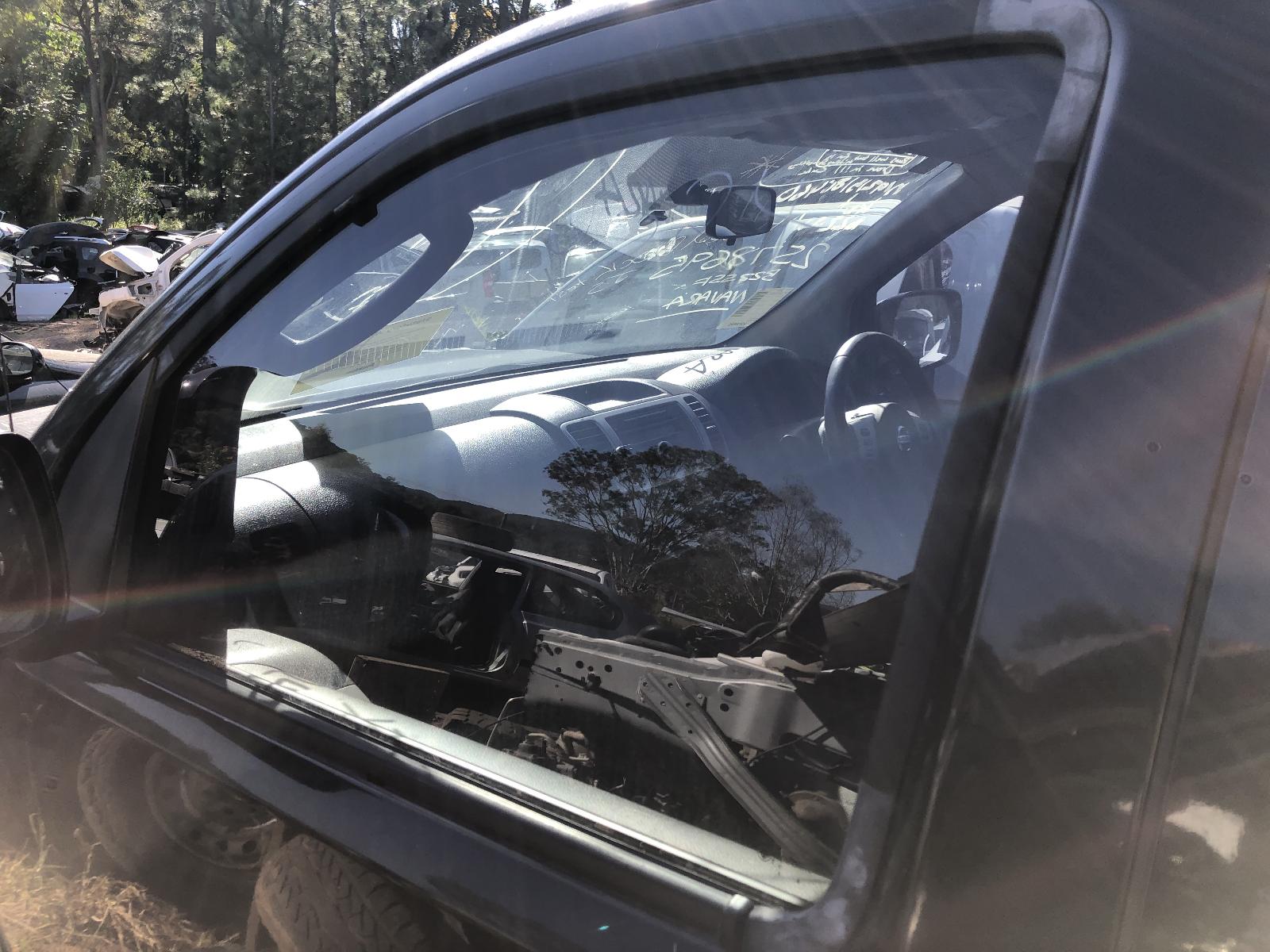 View NISSAN NAVARA 2011 4 Door Utility Breaking