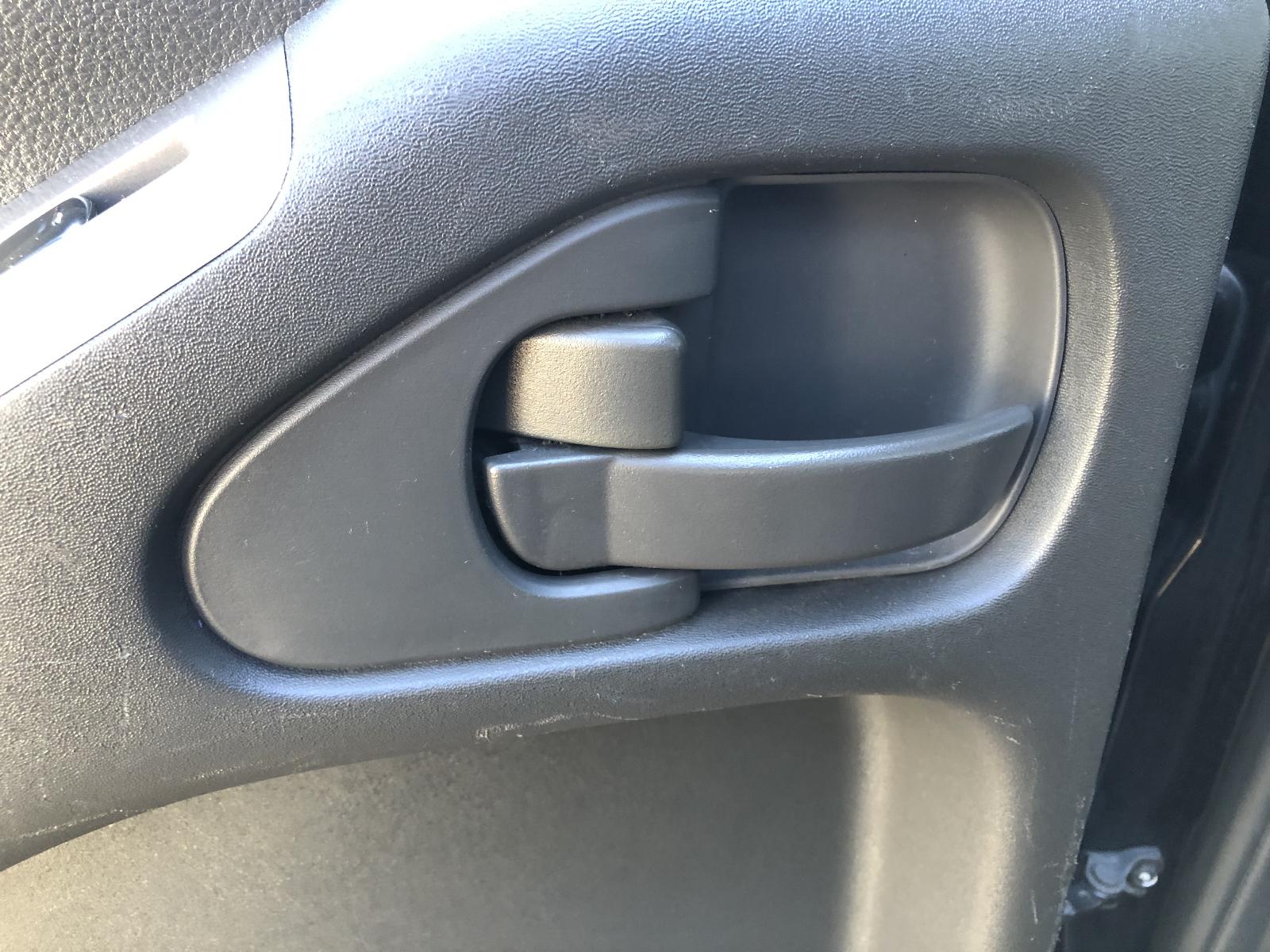 View NISSAN NAVARA 2011 4 Door Utility Breaking