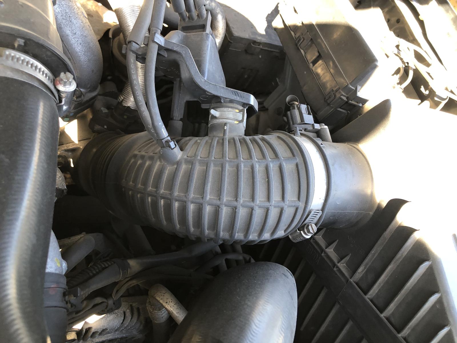 View NISSAN NAVARA 2011 4 Door Utility Breaking