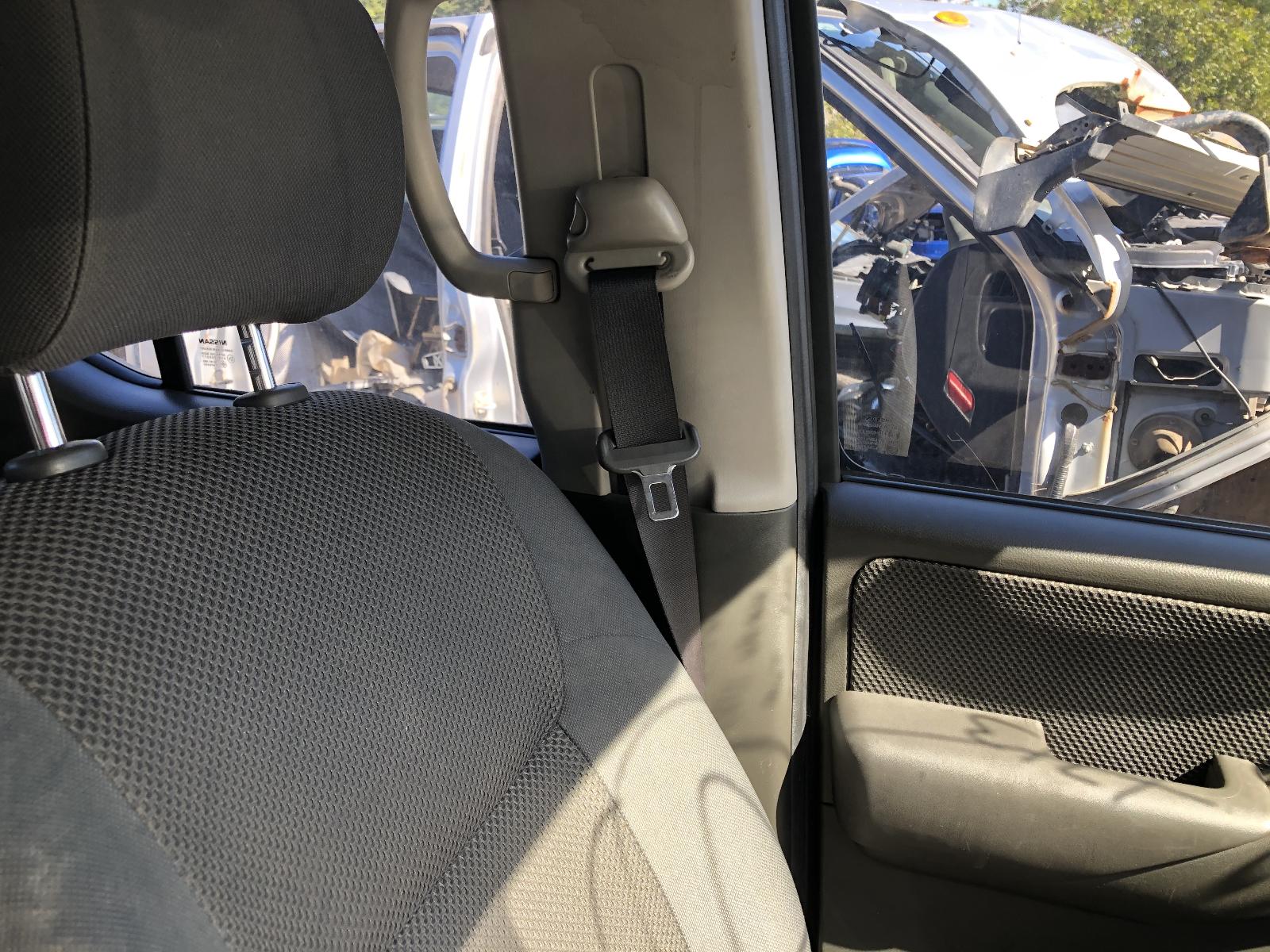 View NISSAN NAVARA 2011 4 Door Utility Breaking
