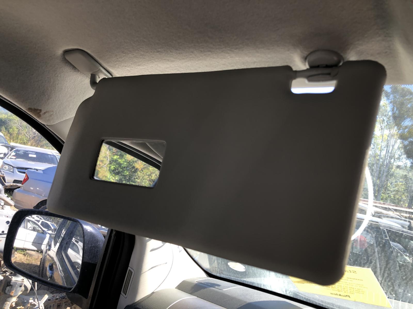 View NISSAN NAVARA 2011 4 Door Utility Breaking