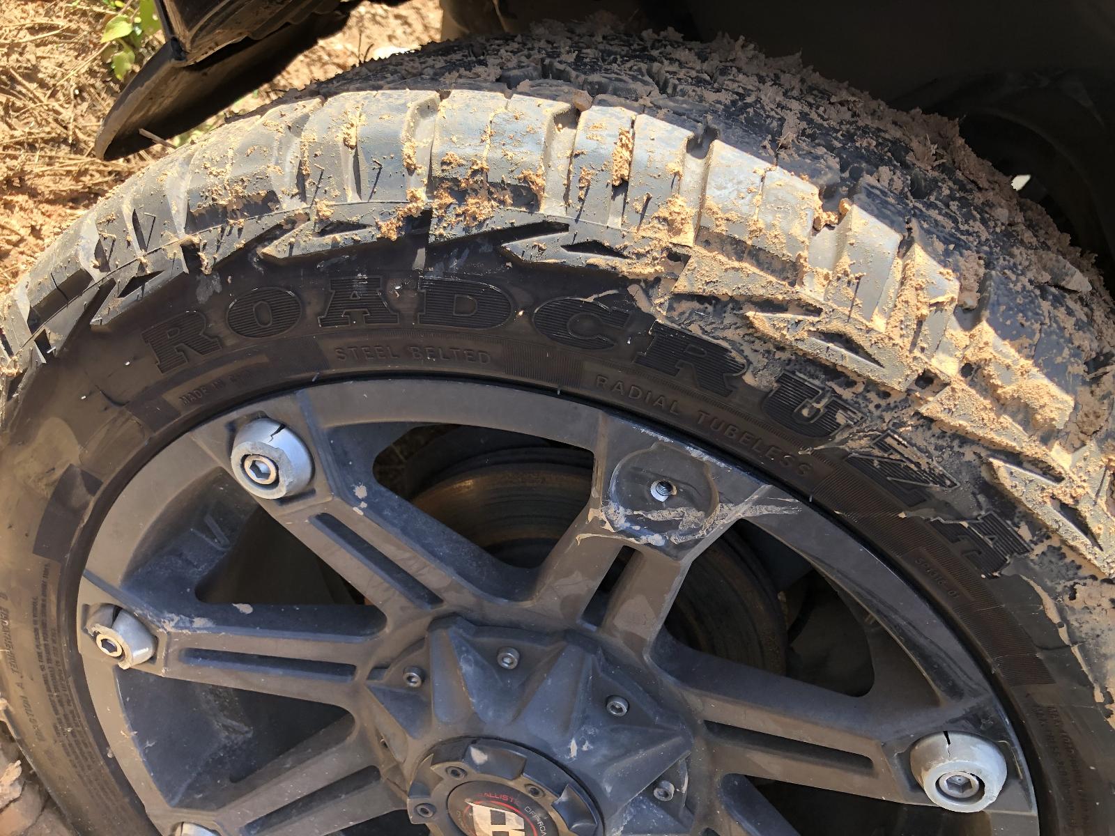 View NISSAN NAVARA 2011 4 Door Utility Breaking