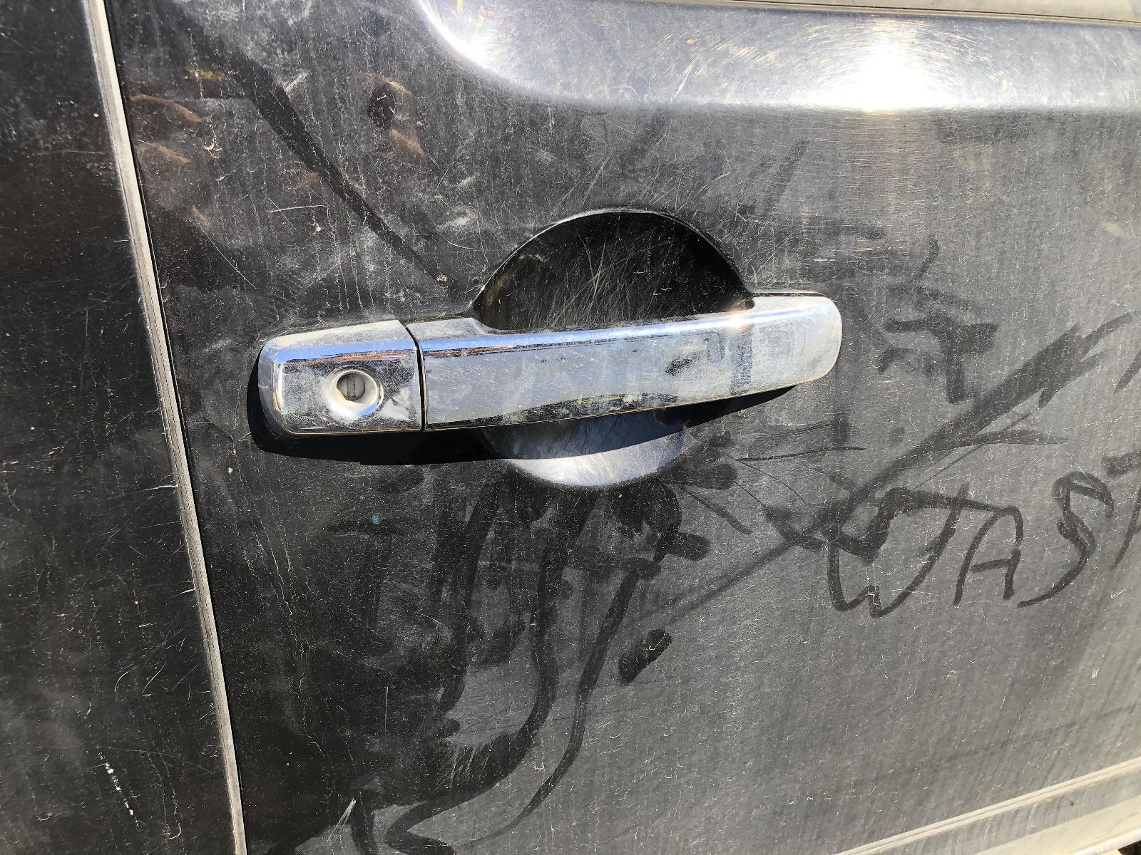 View NISSAN NAVARA 2011 4 Door Utility Breaking