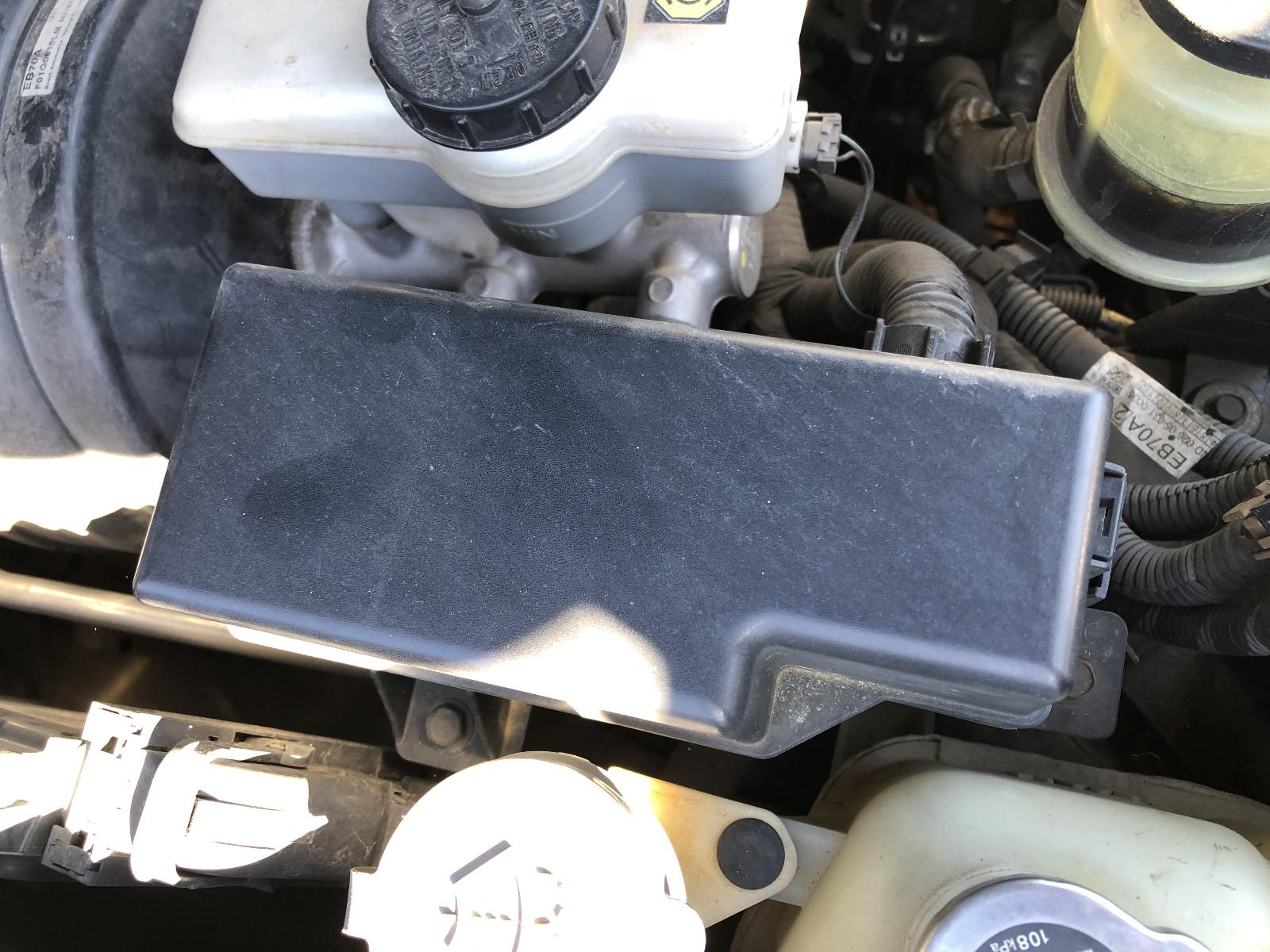 View NISSAN NAVARA 2011 4 Door Utility Breaking