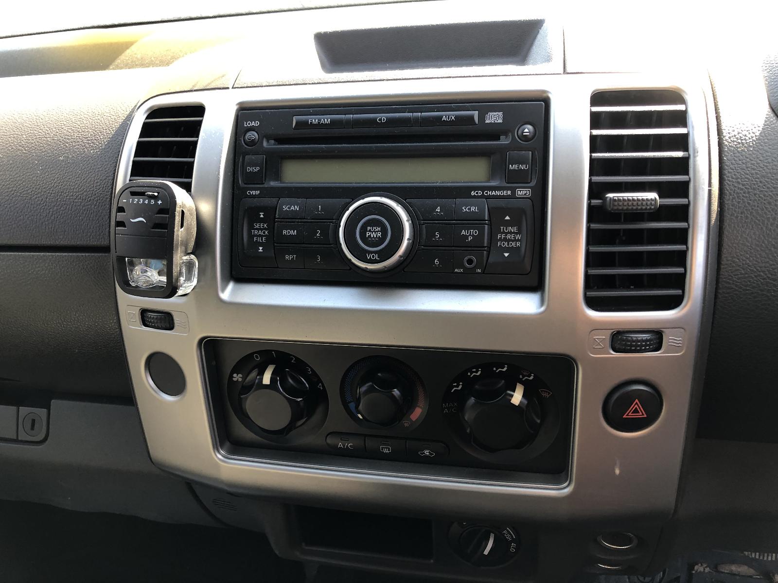 View NISSAN NAVARA 2011 4 Door Utility Breaking