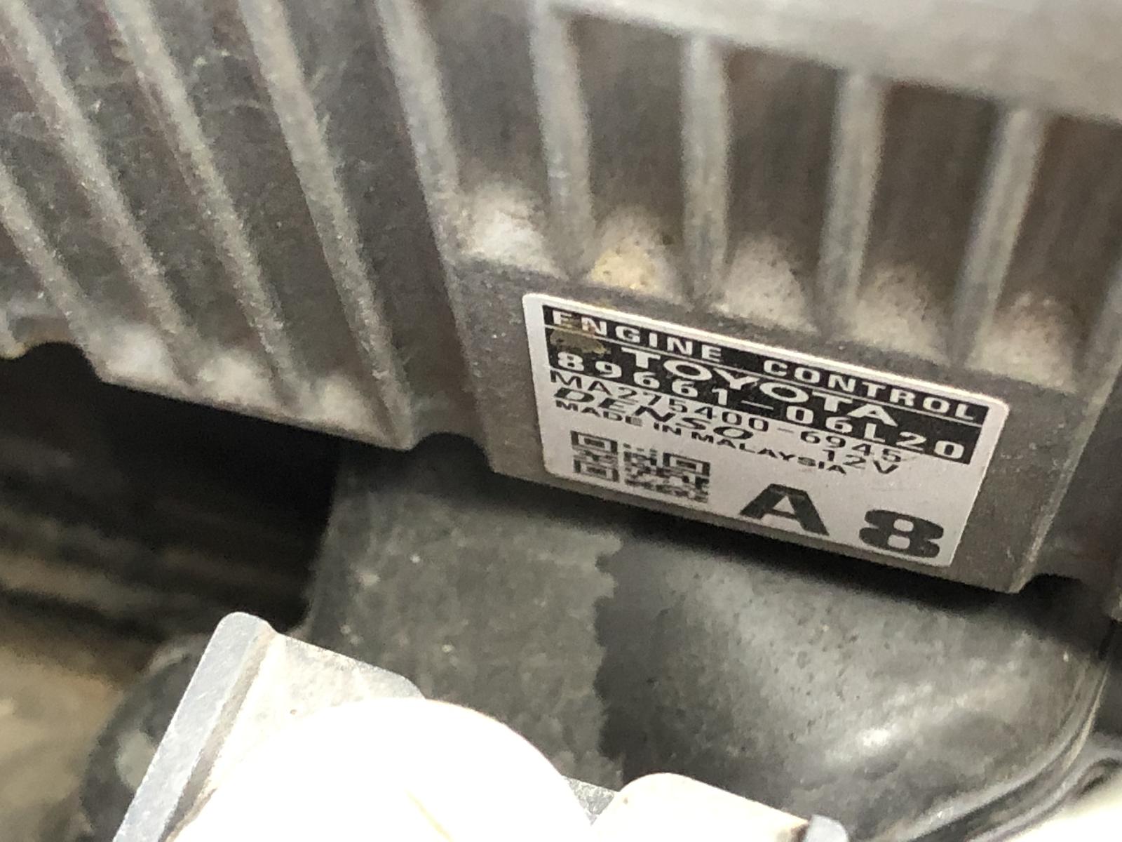 View TOYOTA CAMRY 2013 4 Door Sedan Breaking