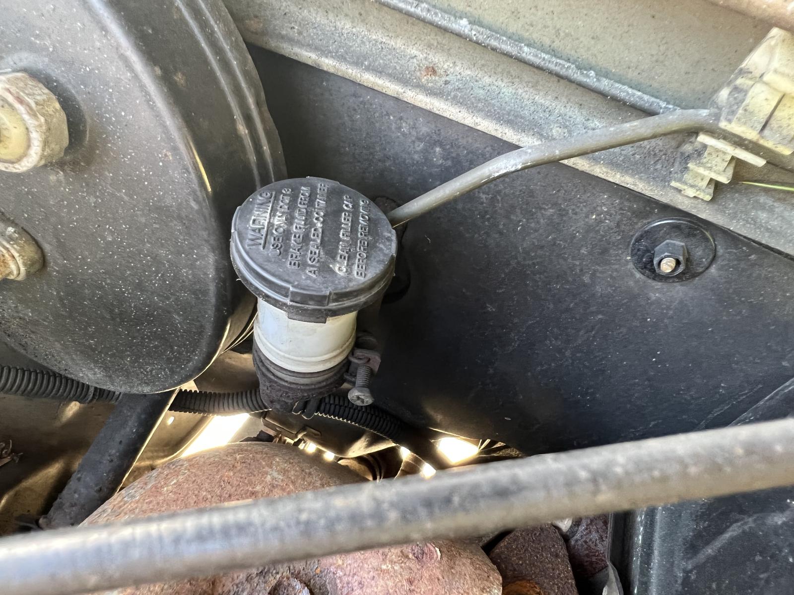 View HOLDEN RODEO 2001   Breaking