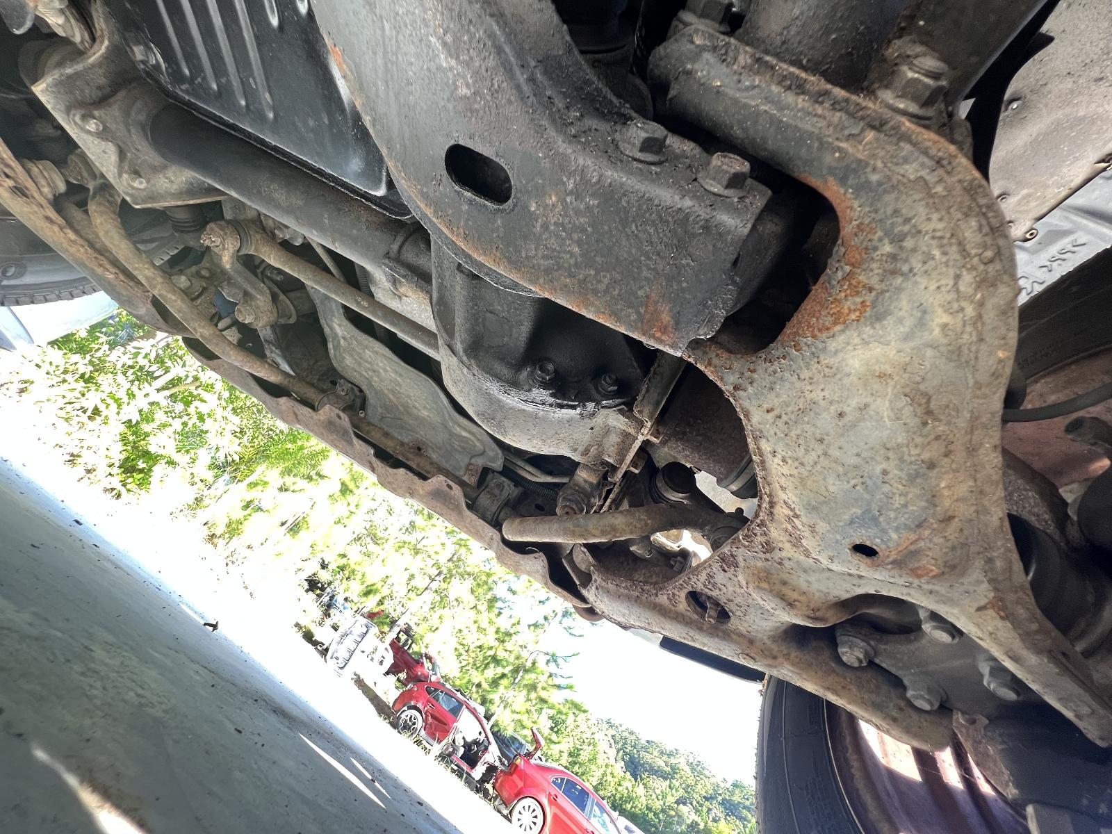View HOLDEN RODEO 2001   Breaking
