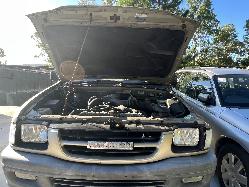 View HOLDEN RODEO 2001   Breaking