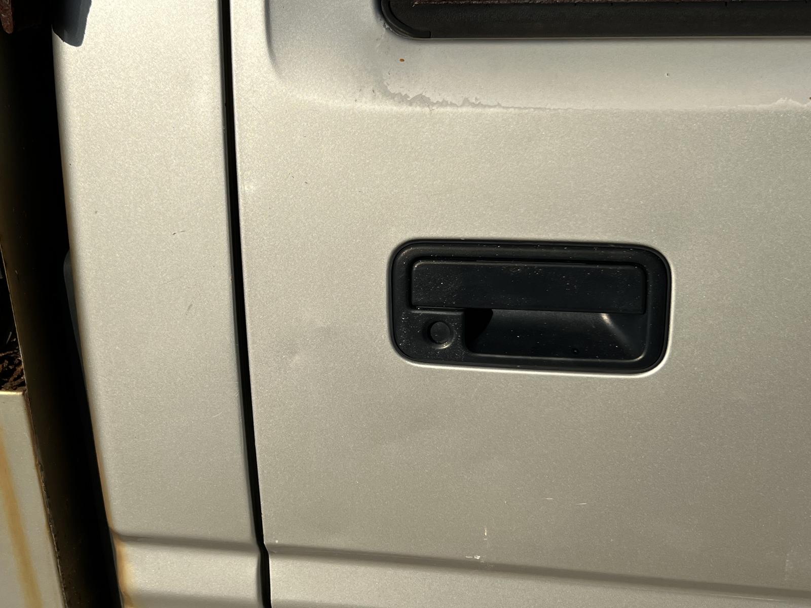 View HOLDEN RODEO 2001   Breaking