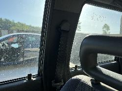 View HOLDEN RODEO 2001   Breaking