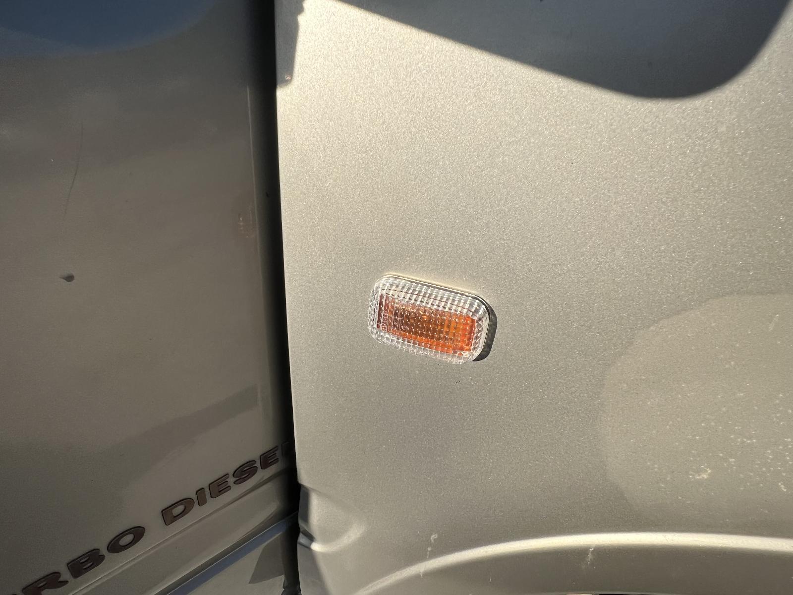 View HOLDEN RODEO 2001   Breaking