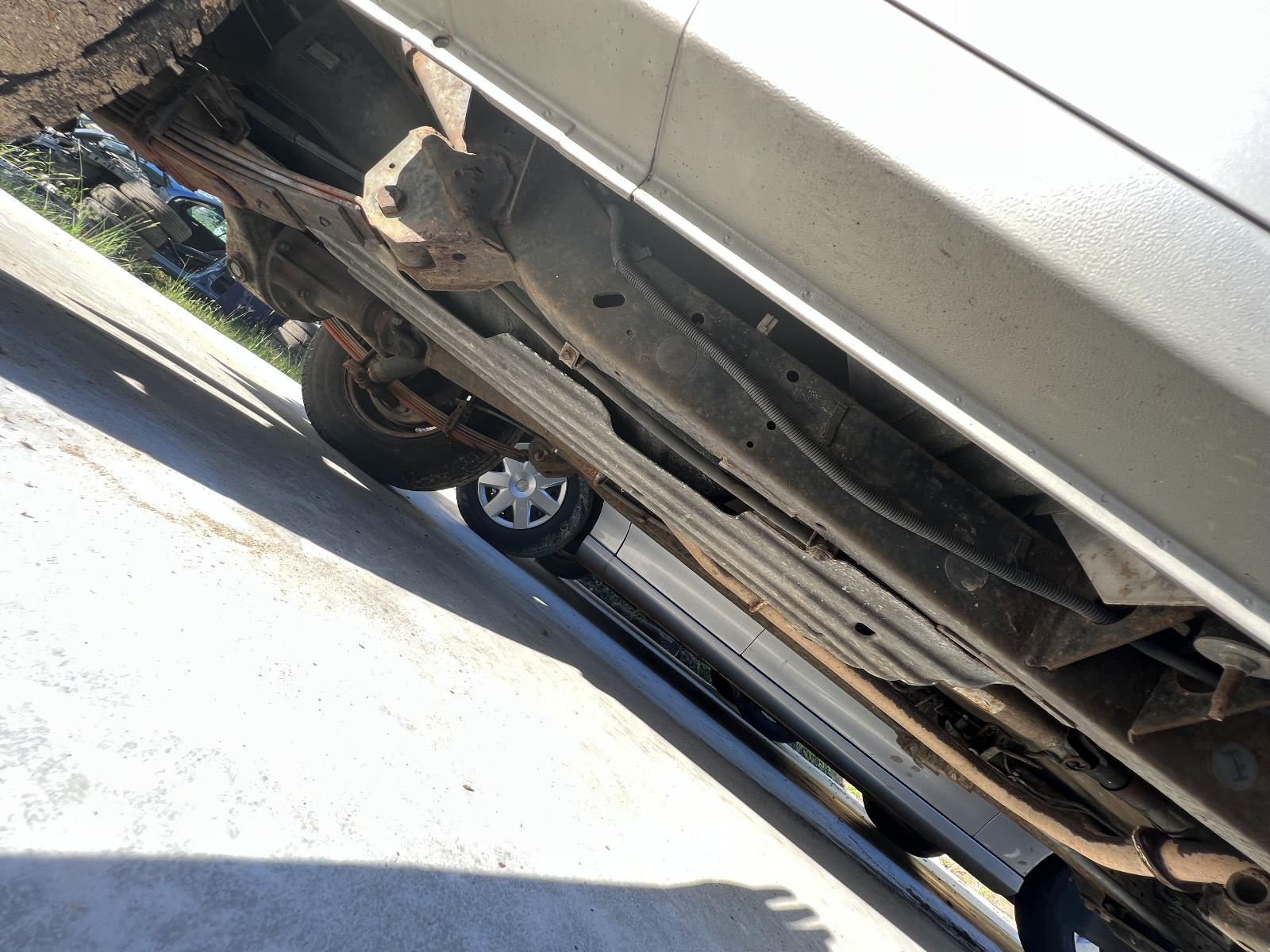 View HOLDEN RODEO 2001   Breaking