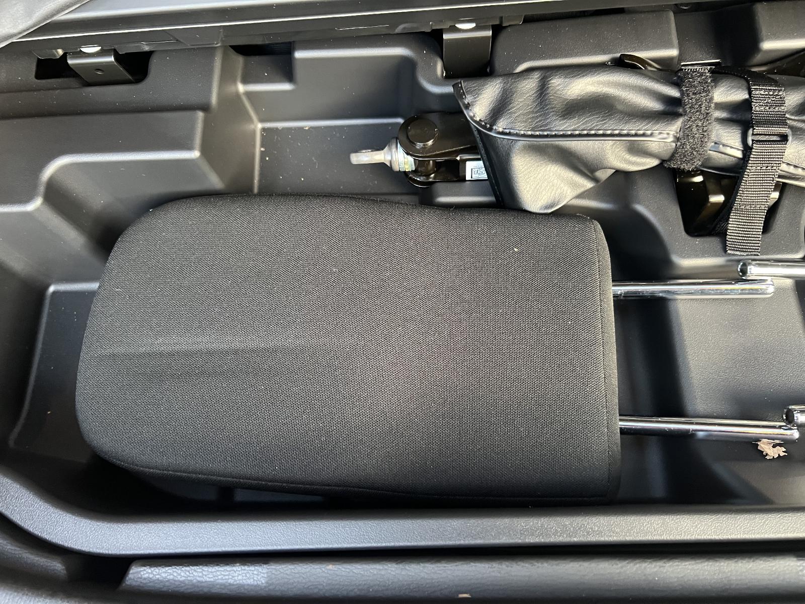 View Auto part Engine MITSUBISHI OUTLANDER 2022