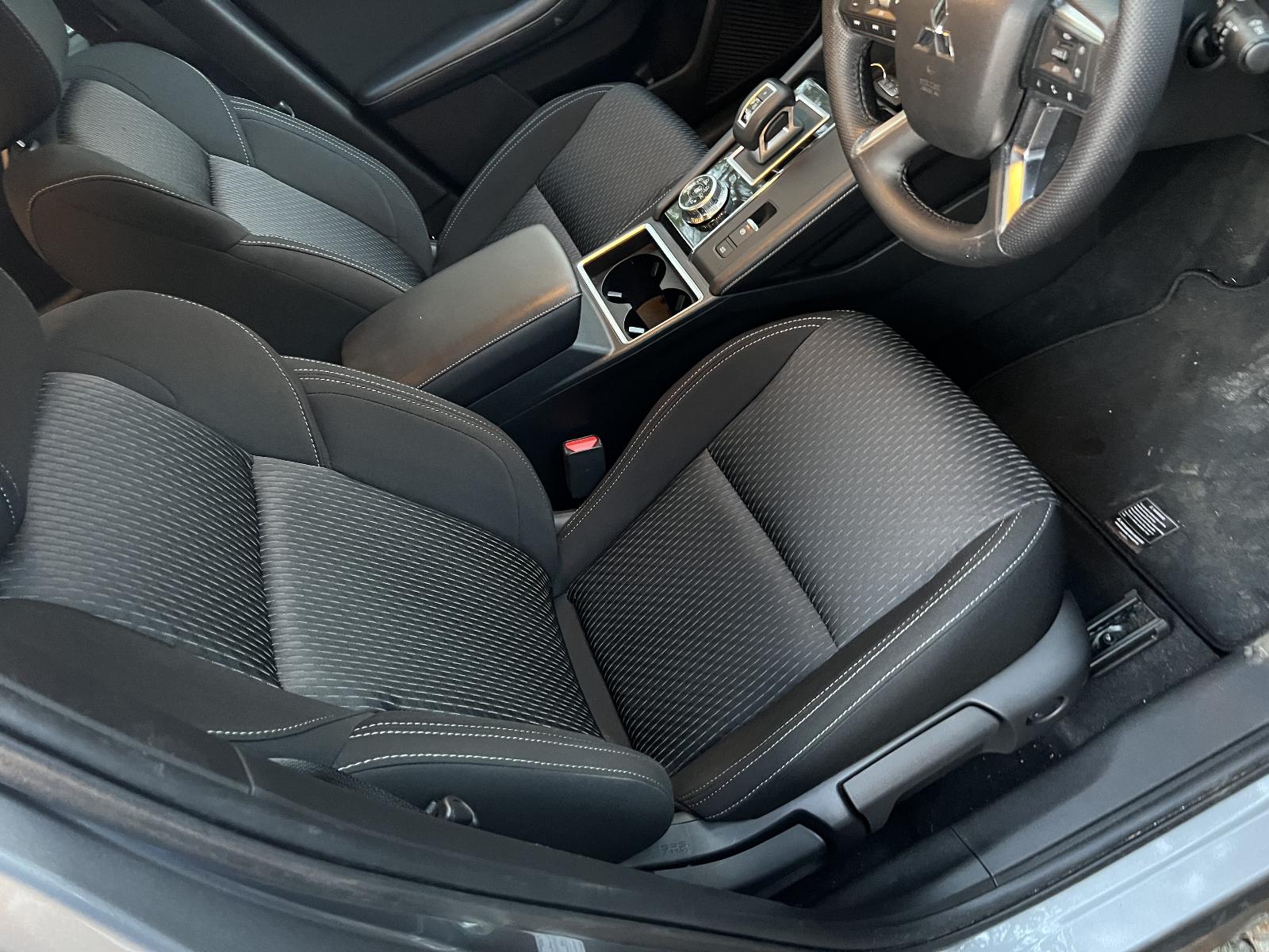 View Auto part Engine MITSUBISHI OUTLANDER 2022