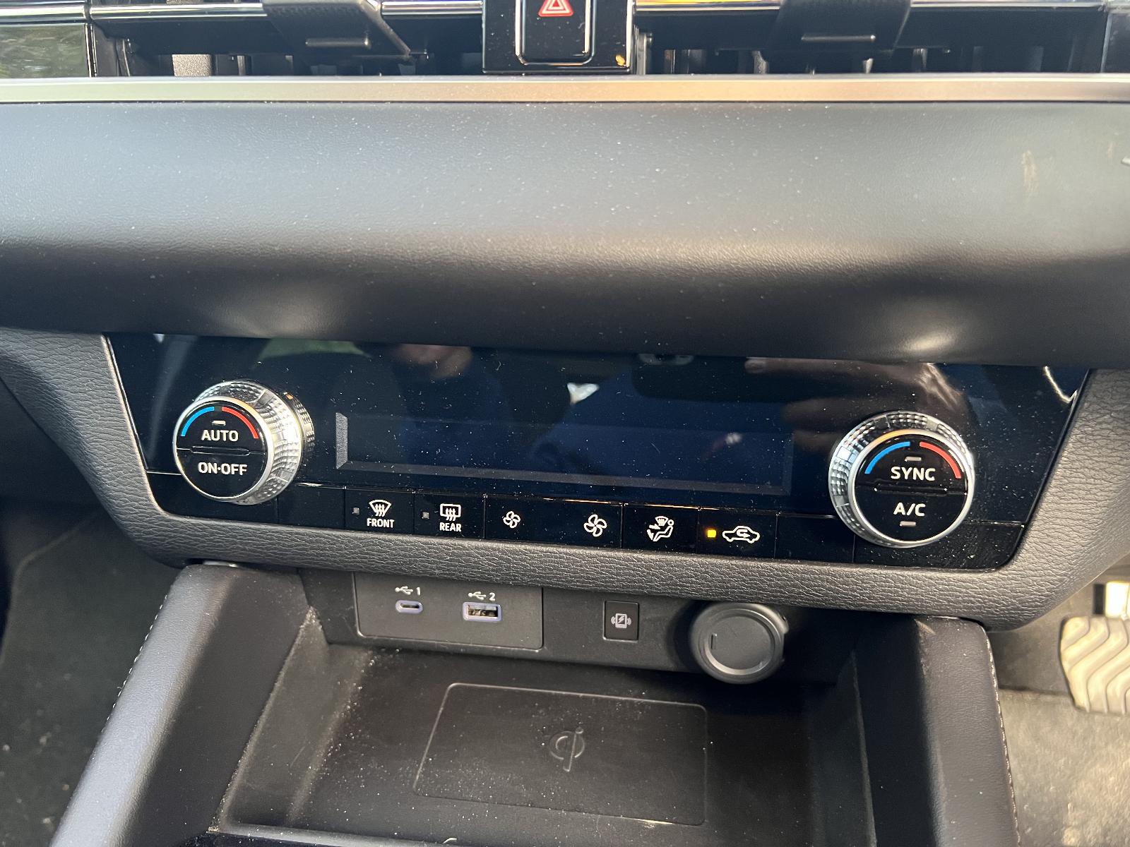 View Auto part Engine MITSUBISHI OUTLANDER 2022