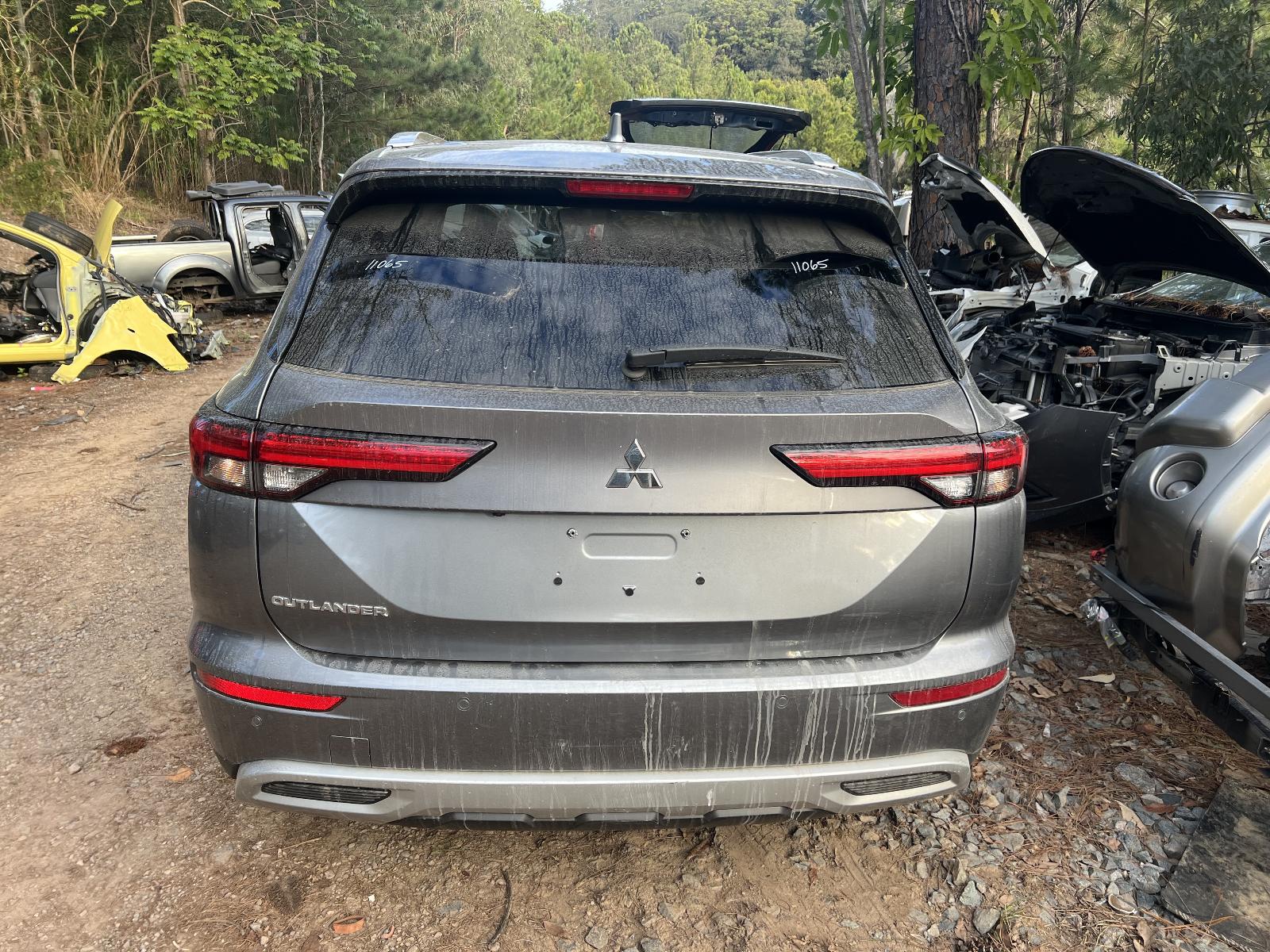 View Auto part Engine MITSUBISHI OUTLANDER 2022