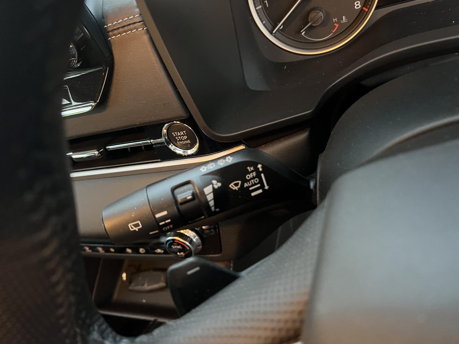View Auto part Engine MITSUBISHI OUTLANDER 2022