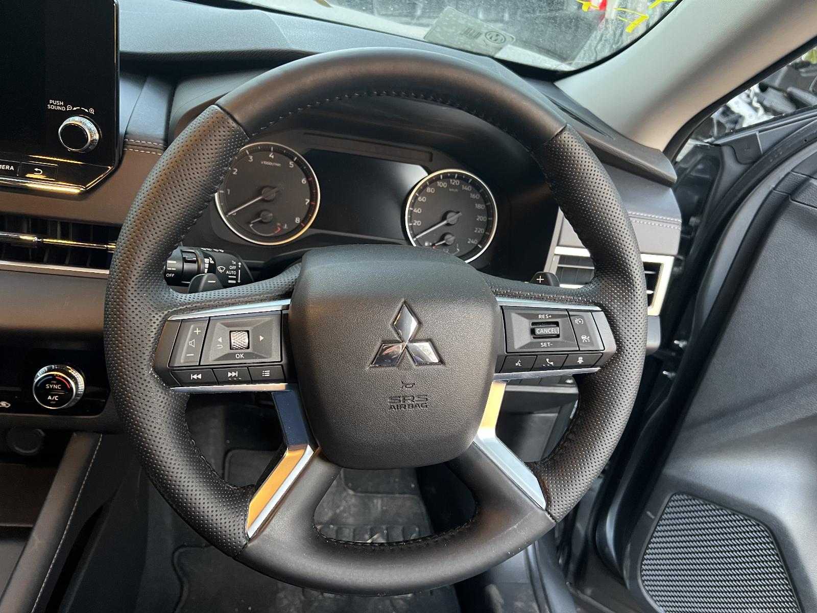 View Auto part Engine MITSUBISHI OUTLANDER 2022