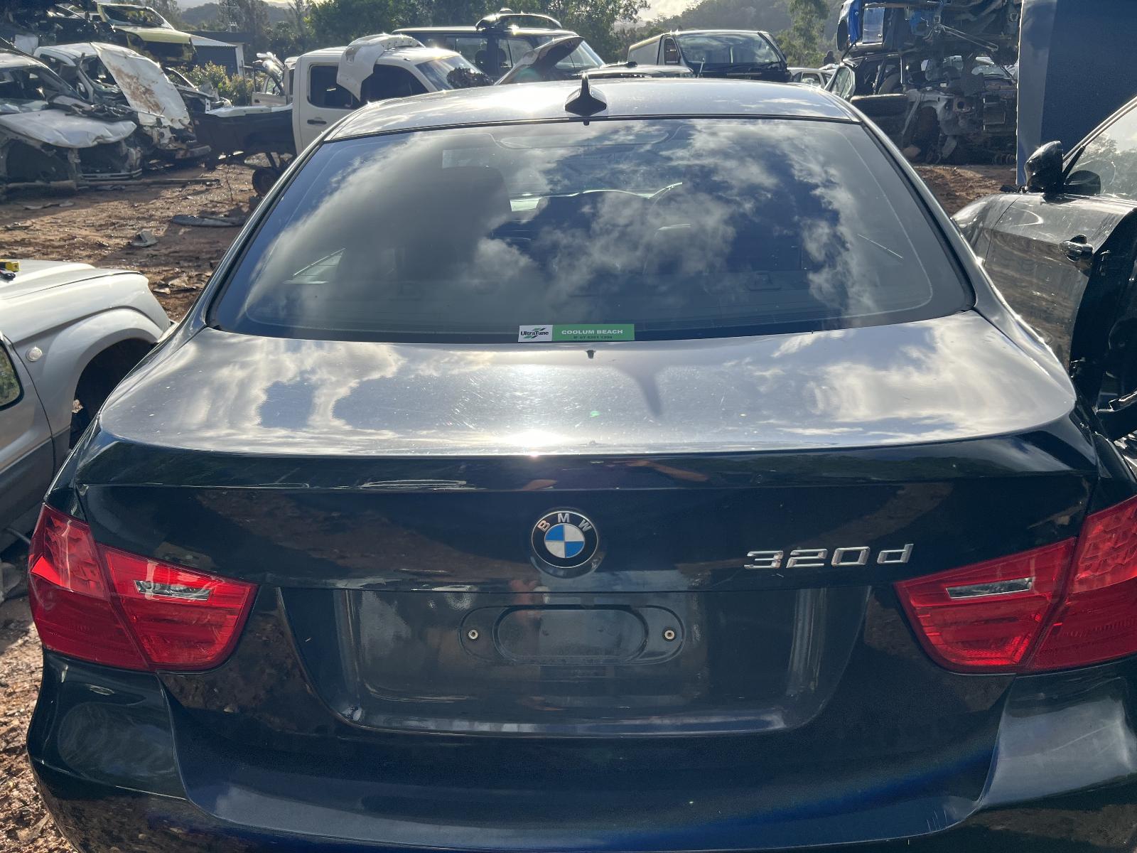 View BMW 3 SERIES 2010 4 Door Sedan Breaking