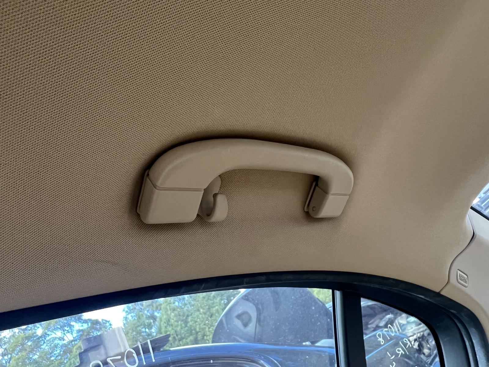 View BMW 3 SERIES 2010 4 Door Sedan Breaking