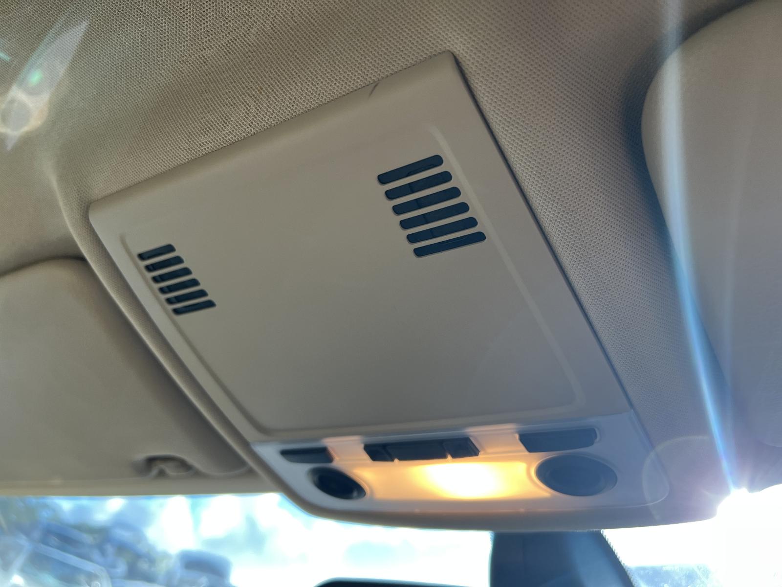 View BMW 3 SERIES 2010 4 Door Sedan Breaking