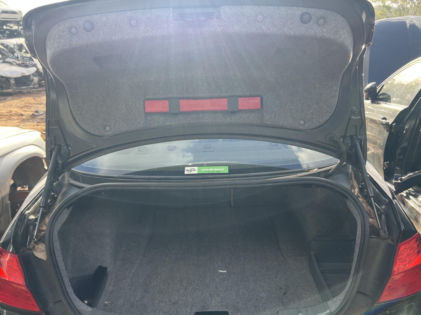 View BMW 3 SERIES 2010 4 Door Sedan Breaking