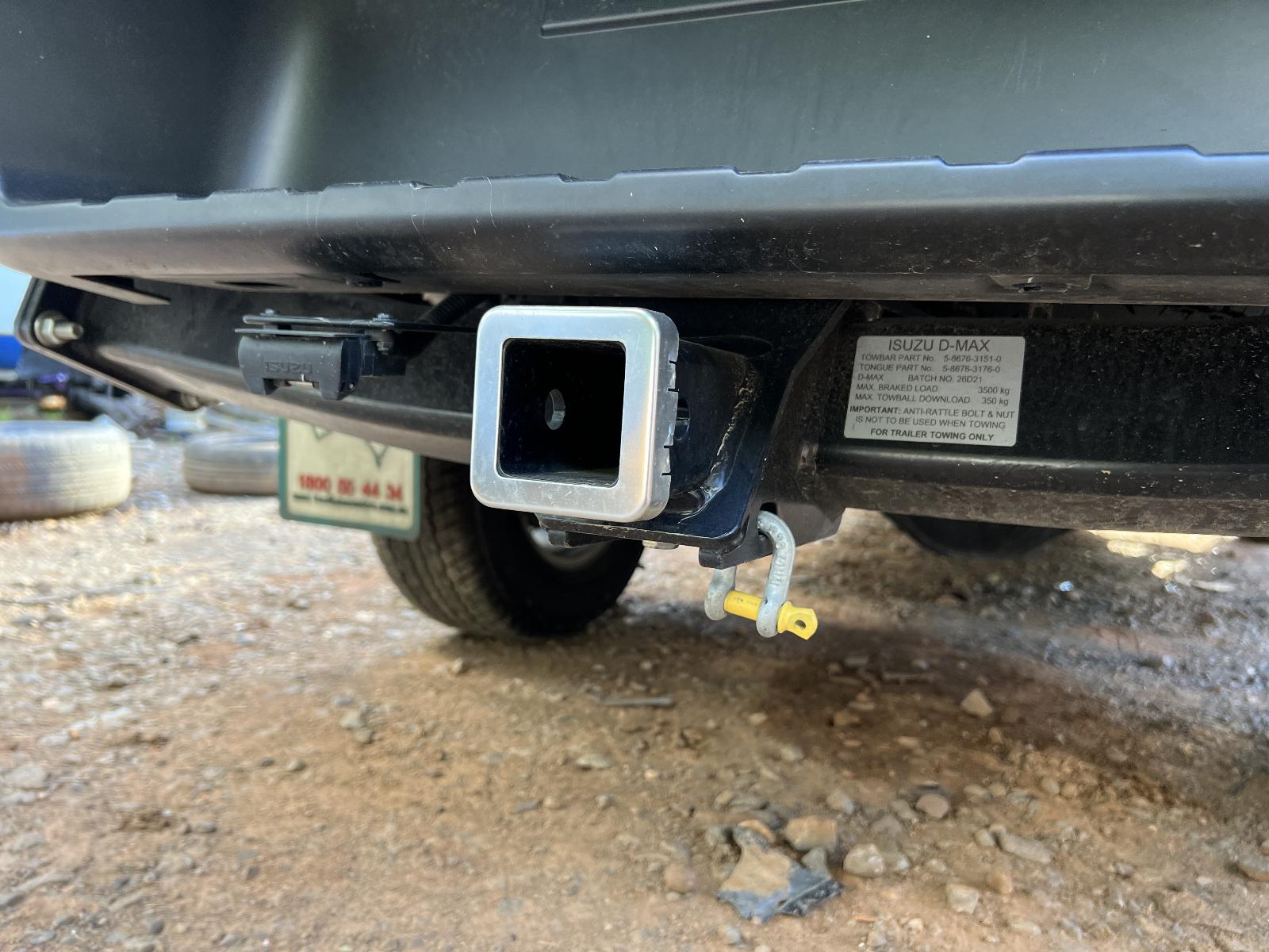 View ISUZU DMAX 2022 4 Door Utility Breaking