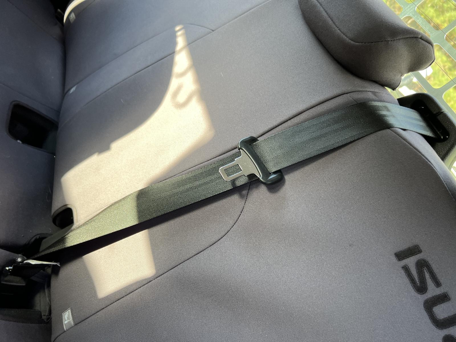 View ISUZU DMAX 2022 4 Door Utility Breaking