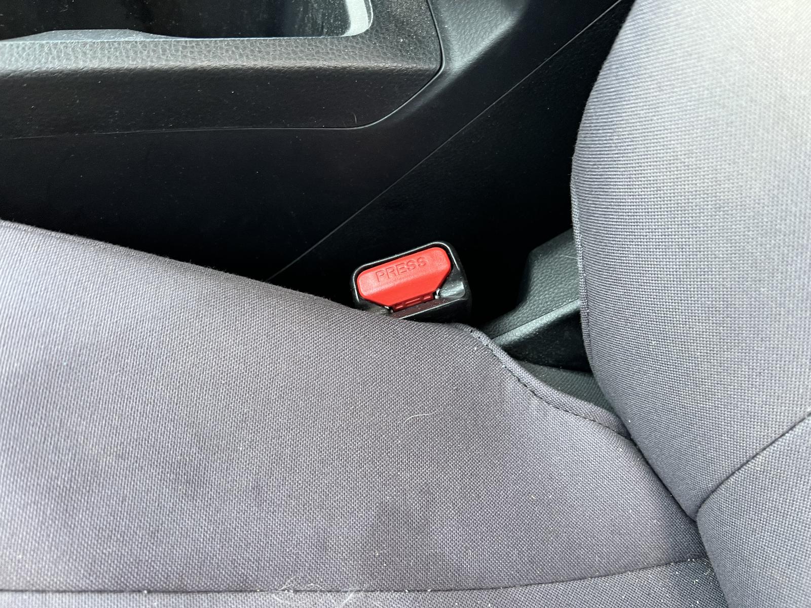 View ISUZU DMAX 2022 4 Door Utility Breaking