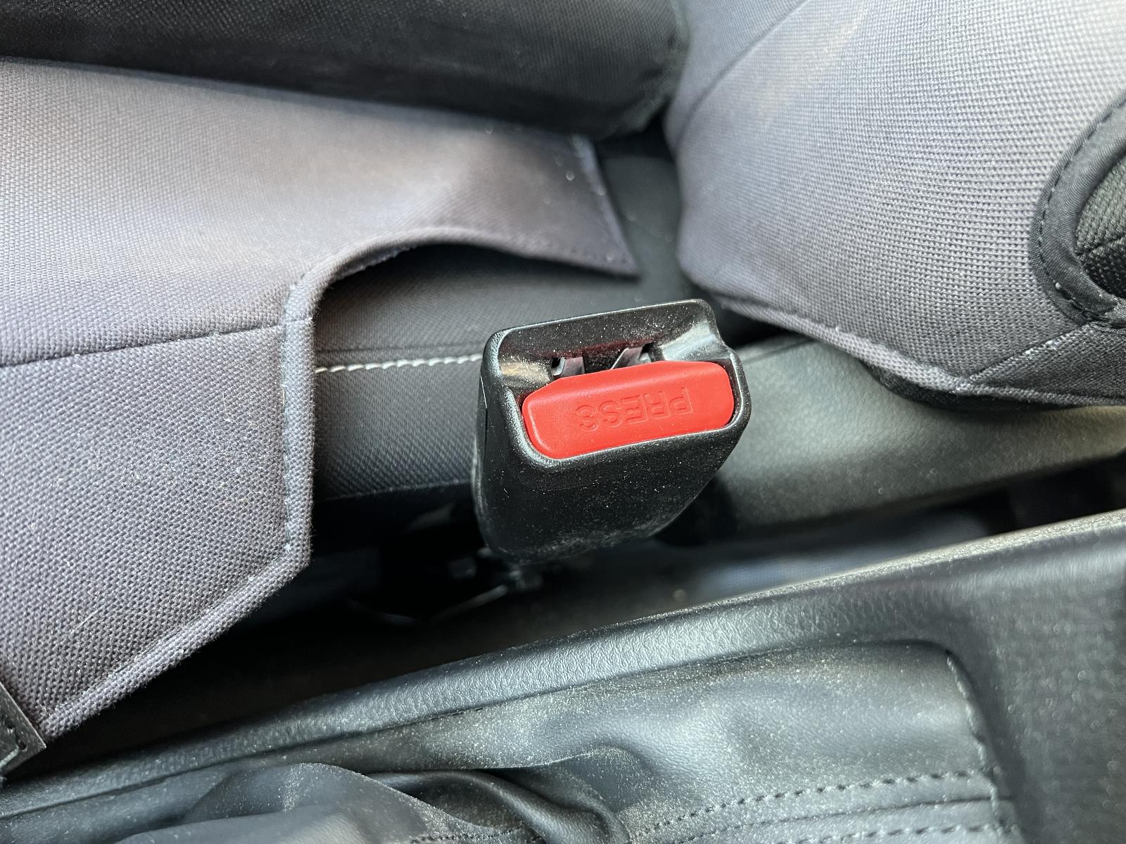 View ISUZU DMAX 2022 4 Door Utility Breaking