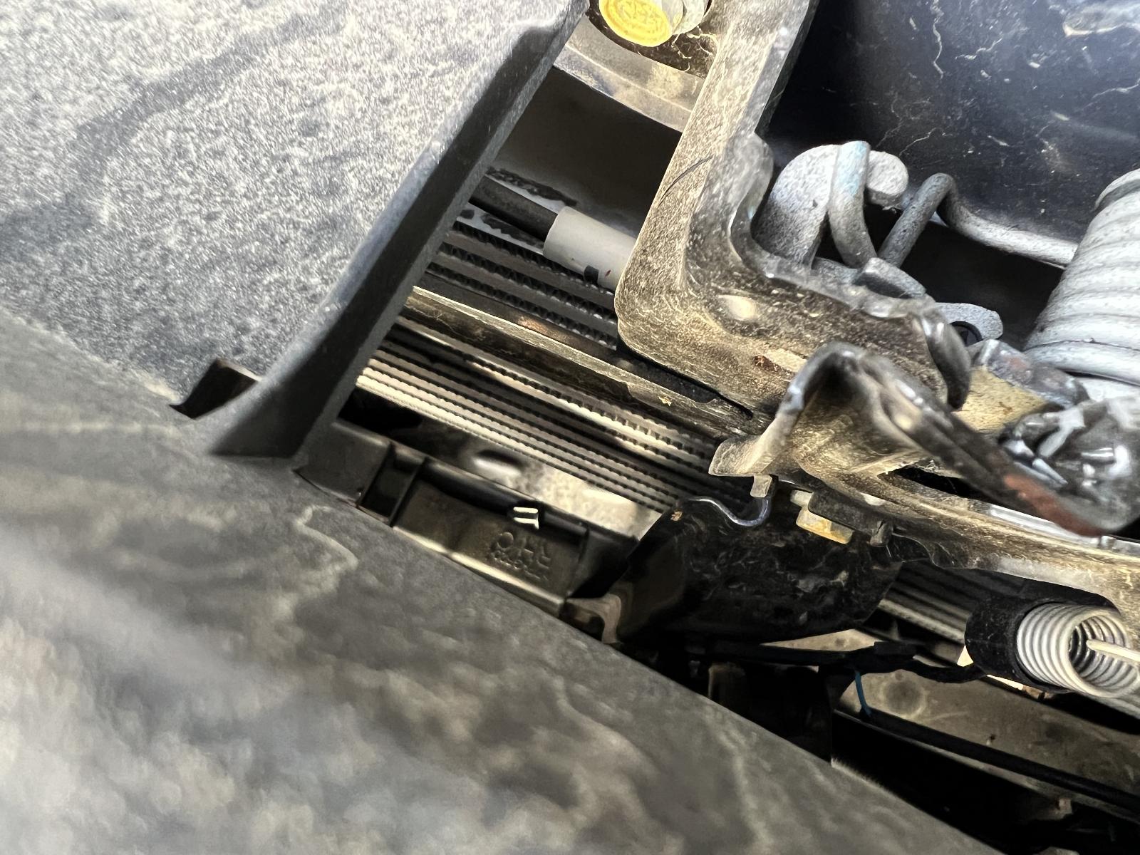 View ISUZU DMAX 2022 4 Door Utility Breaking