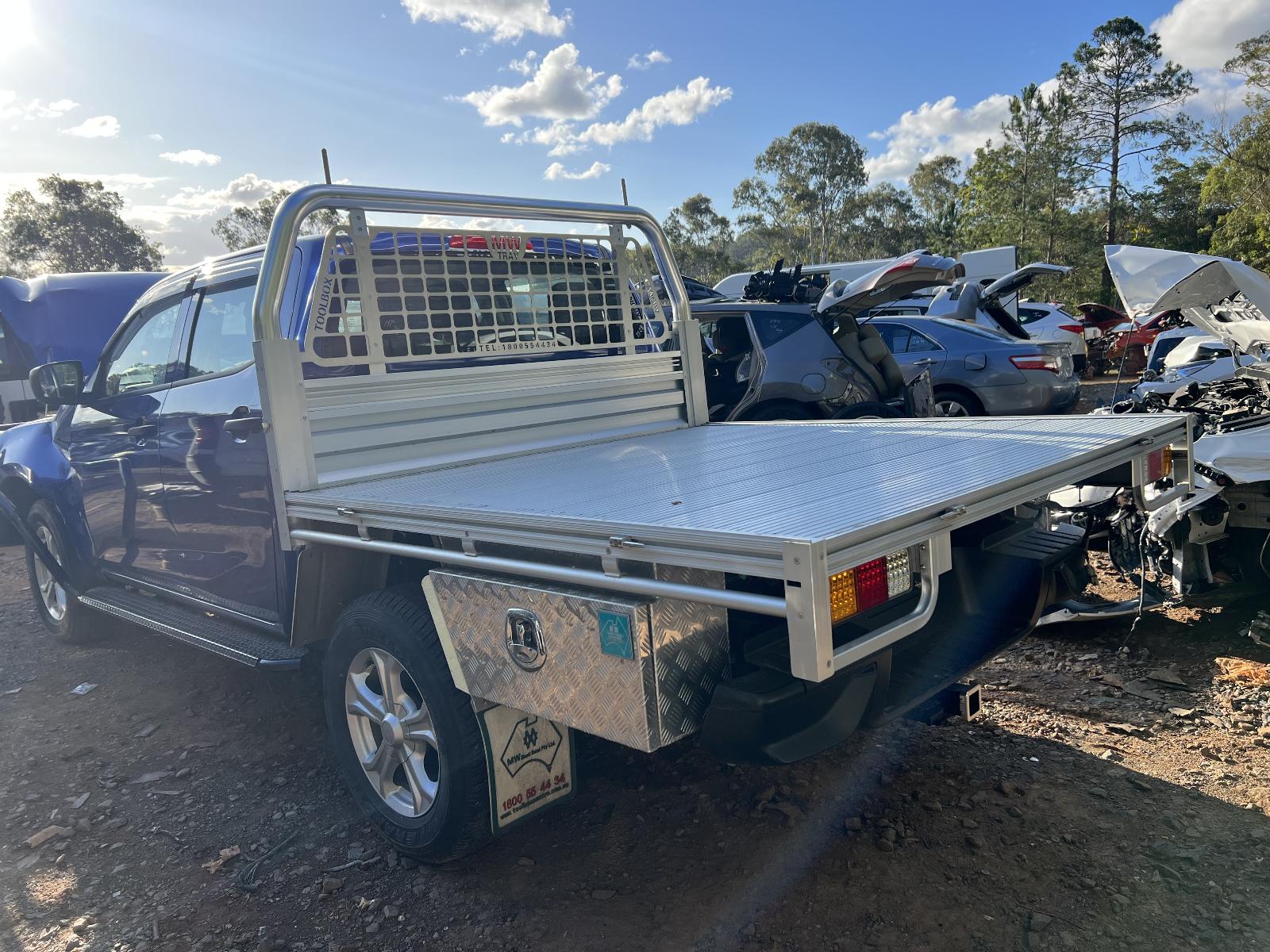 View ISUZU DMAX 2022 4 Door Utility Breaking