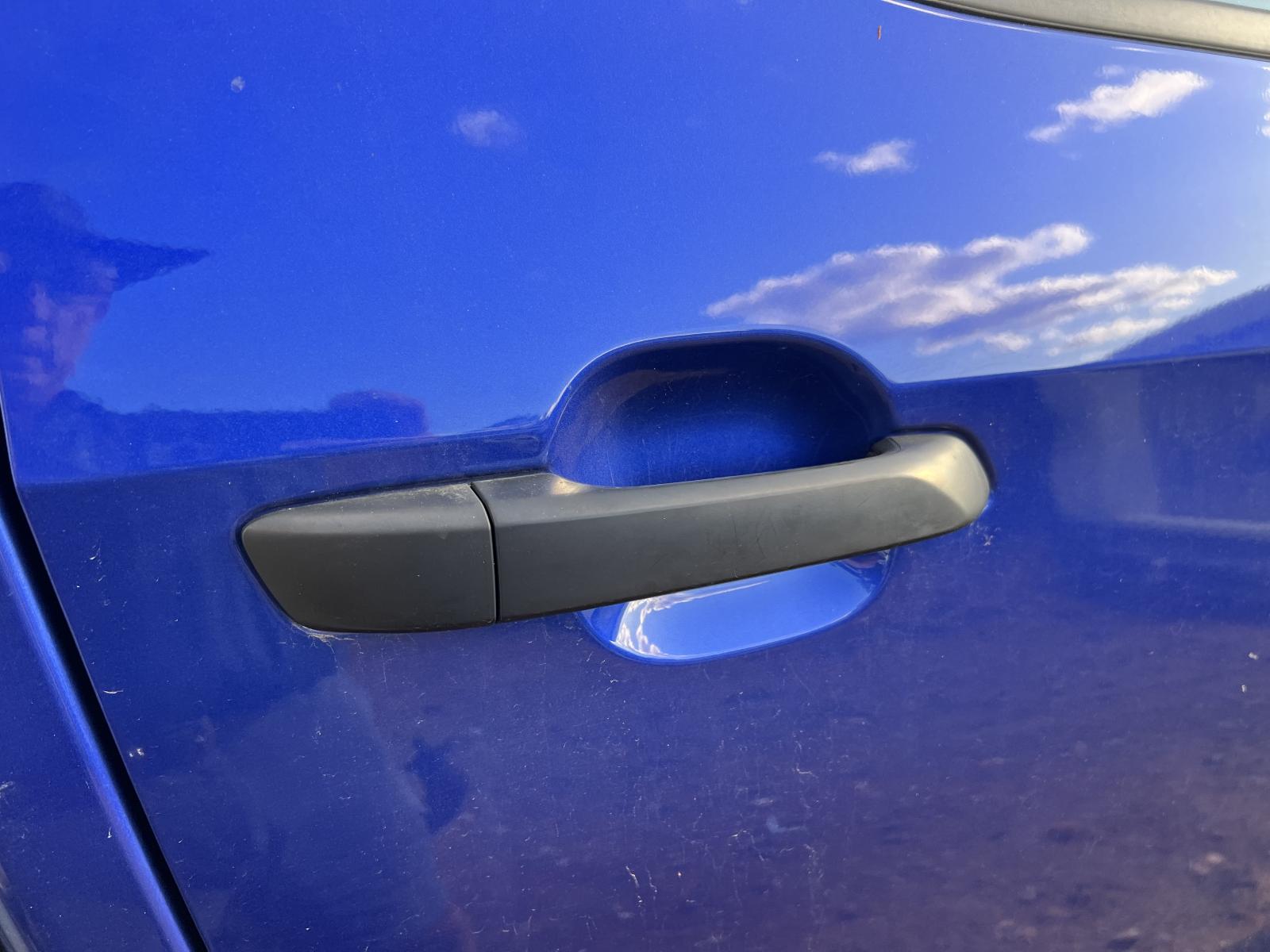 View ISUZU DMAX 2022 4 Door Utility Breaking