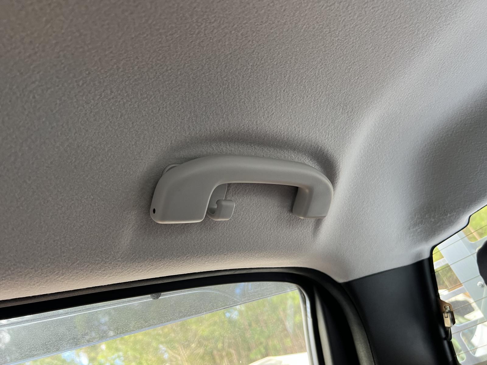 View ISUZU DMAX 2022 4 Door Utility Breaking