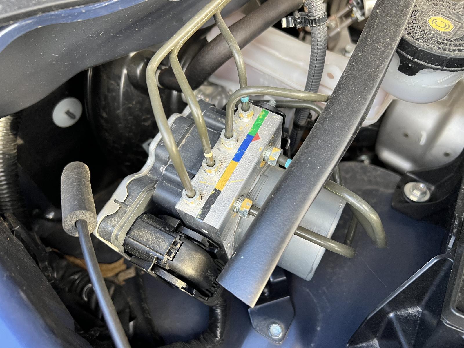 View ISUZU DMAX 2022 4 Door Utility Breaking