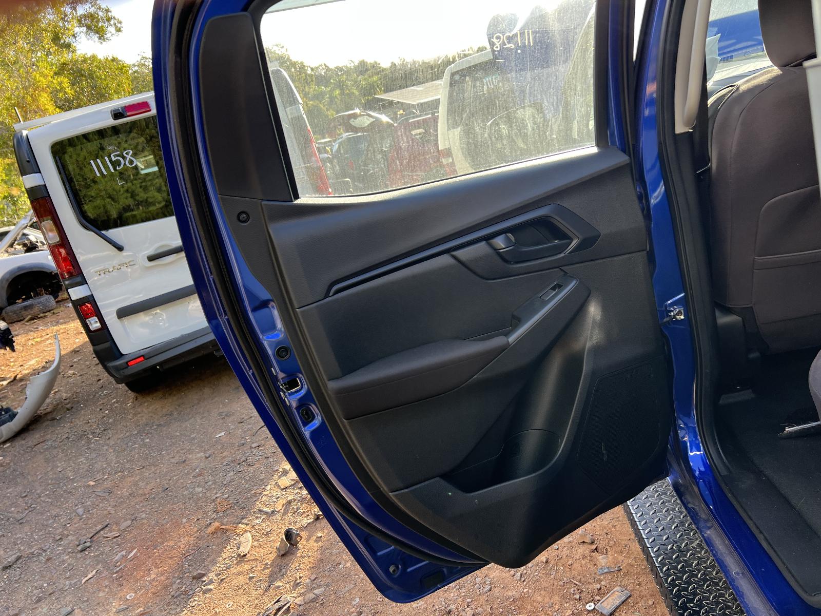 View ISUZU DMAX 2022 4 Door Utility Breaking