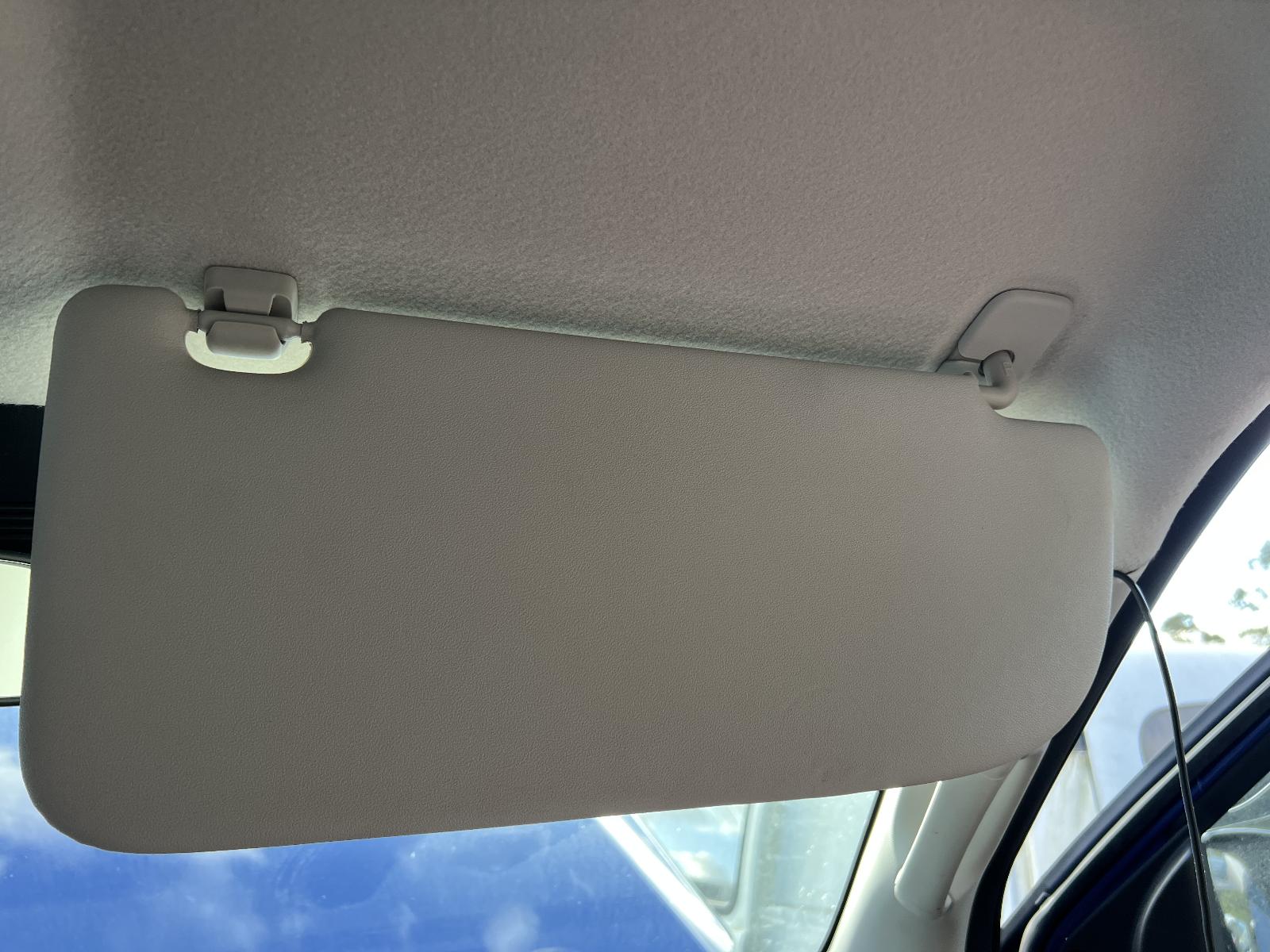 View ISUZU DMAX 2022 4 Door Utility Breaking