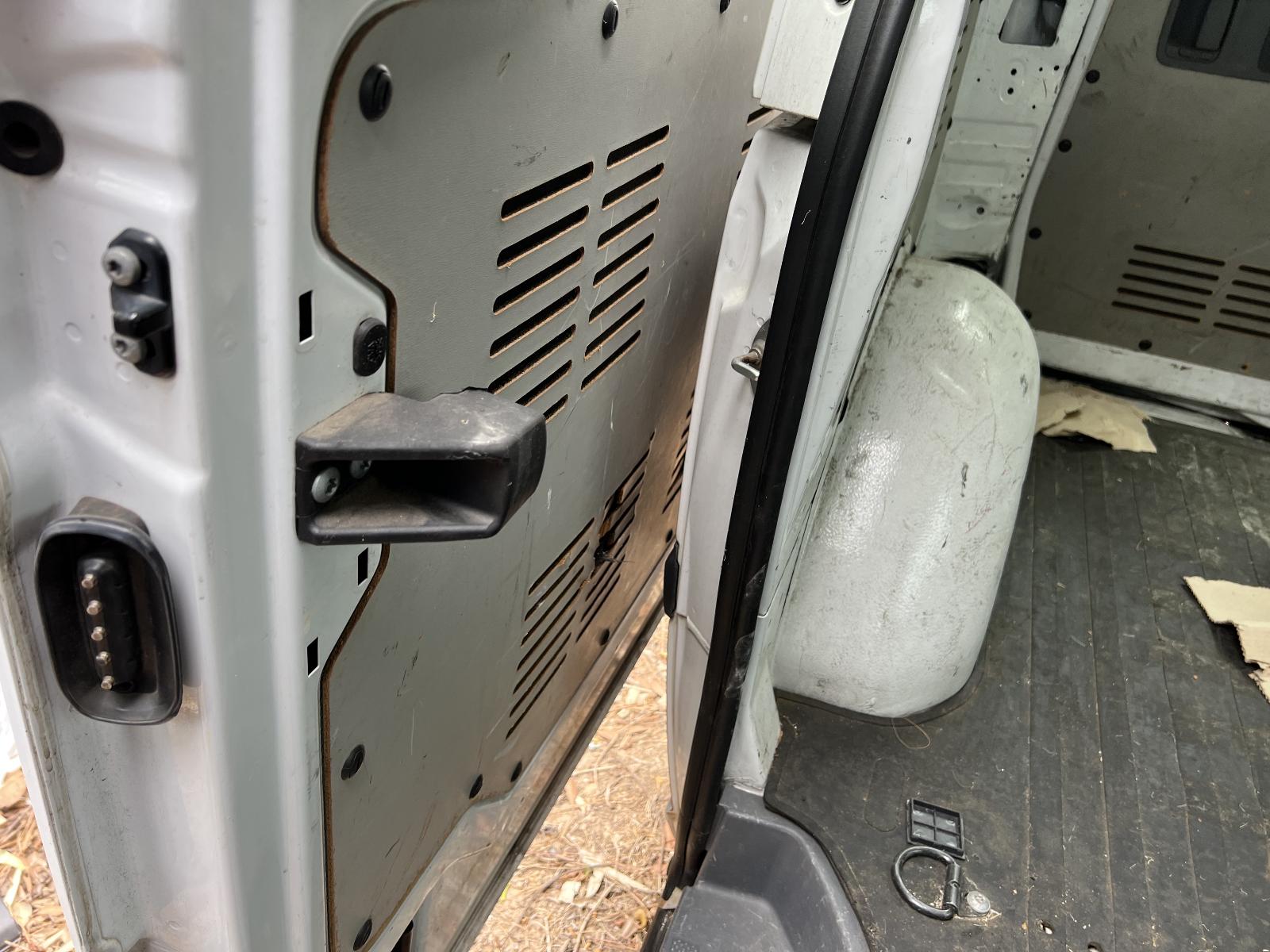 View Auto part Engine MERCEDES VITO 2008