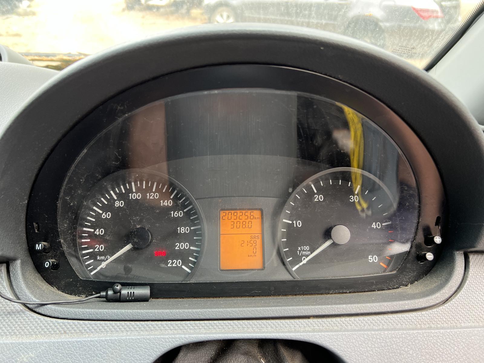 View Auto part Engine MERCEDES VITO 2008
