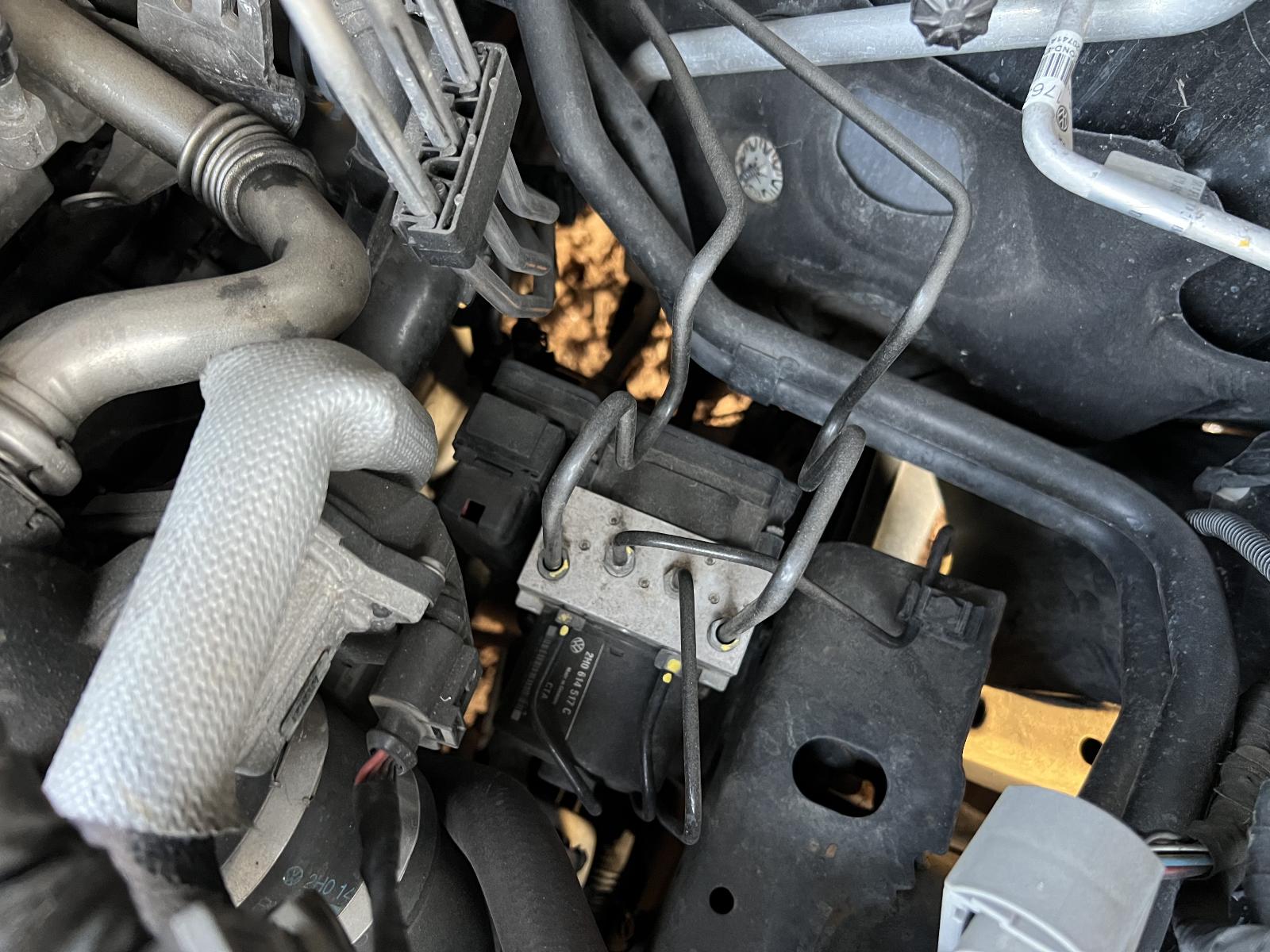 View Auto part Engine VOLKSWAGEN AMAROK 2012