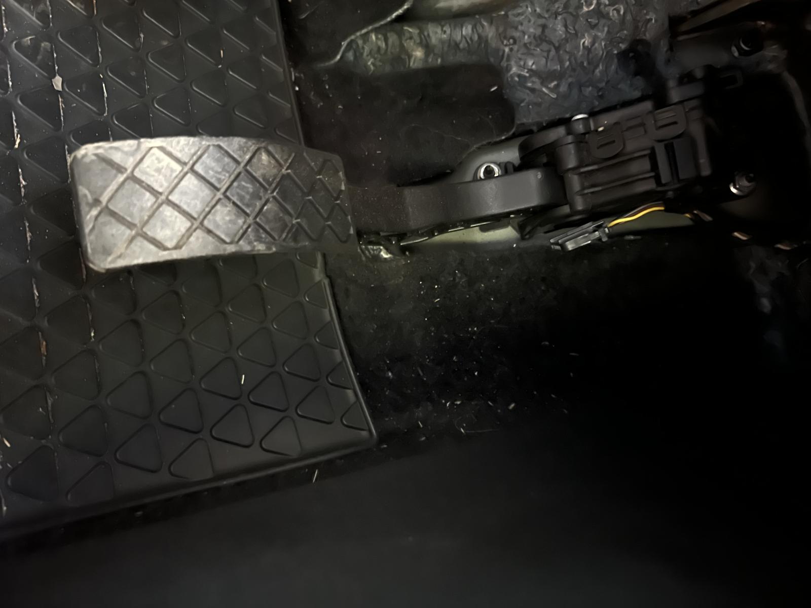 View Auto part Engine VOLKSWAGEN AMAROK 2012