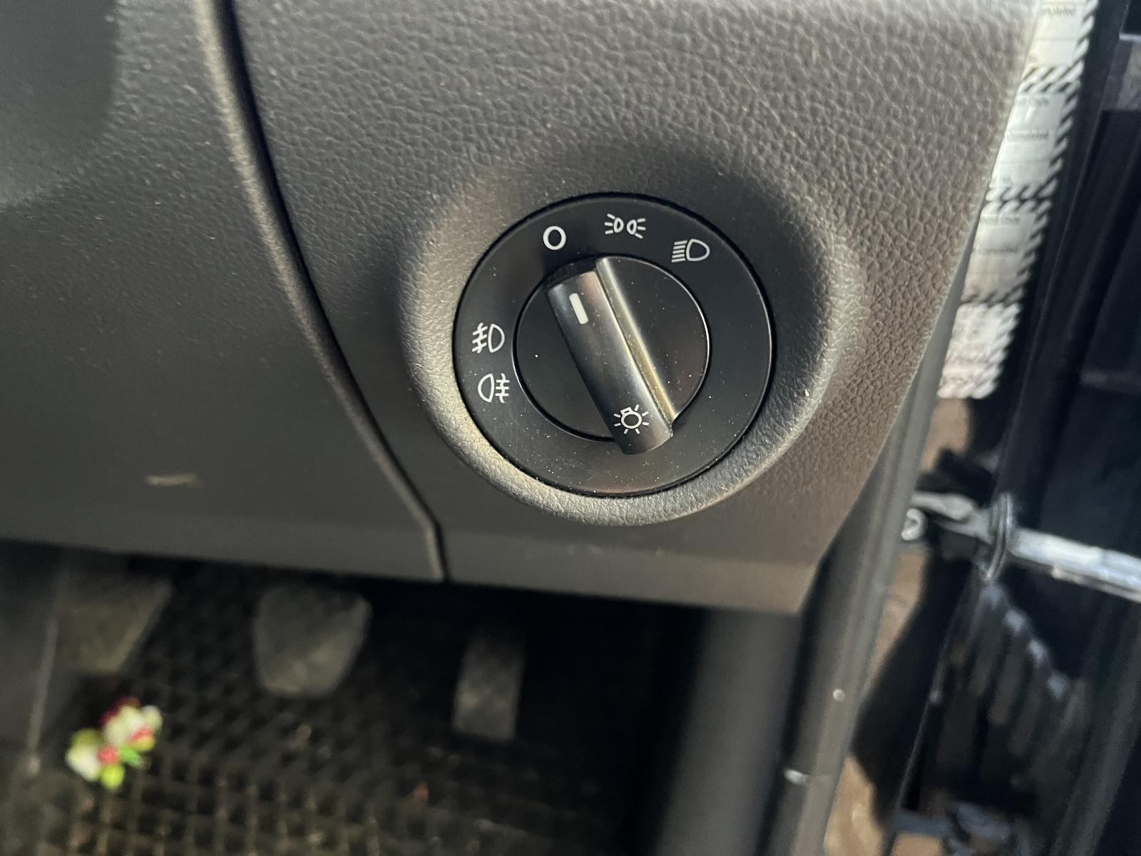 View Auto part Engine VOLKSWAGEN AMAROK 2012