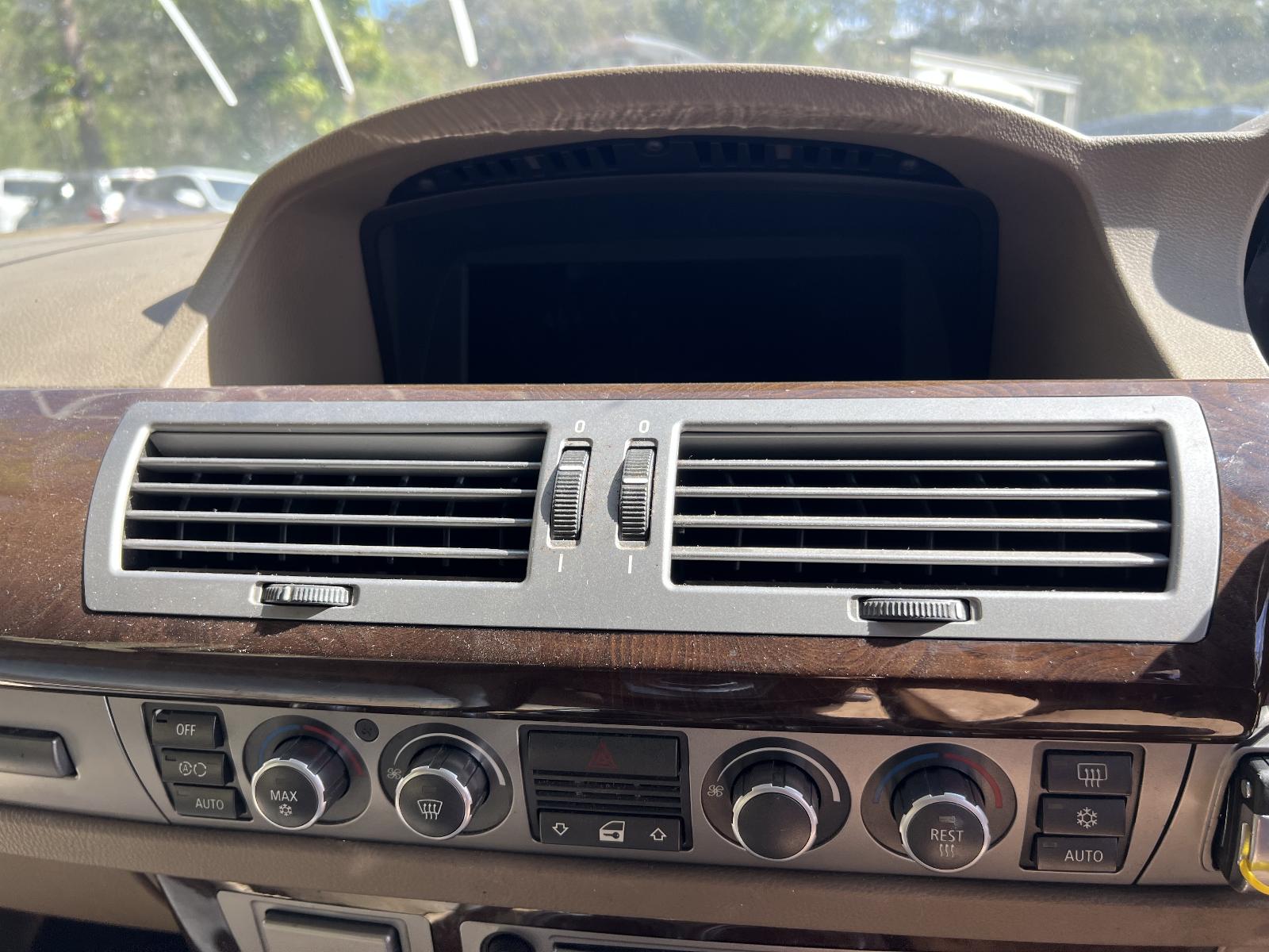 View BMW 7 SERIES 2006 4 Door Sedan Breaking