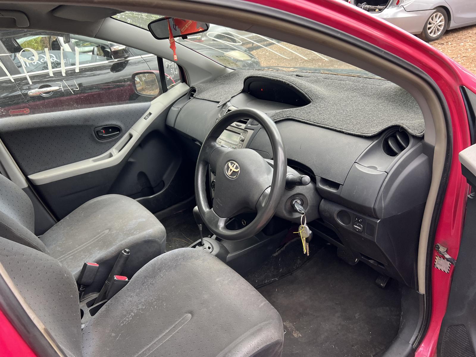 View Auto part Headrest Toyota Yaris 2011