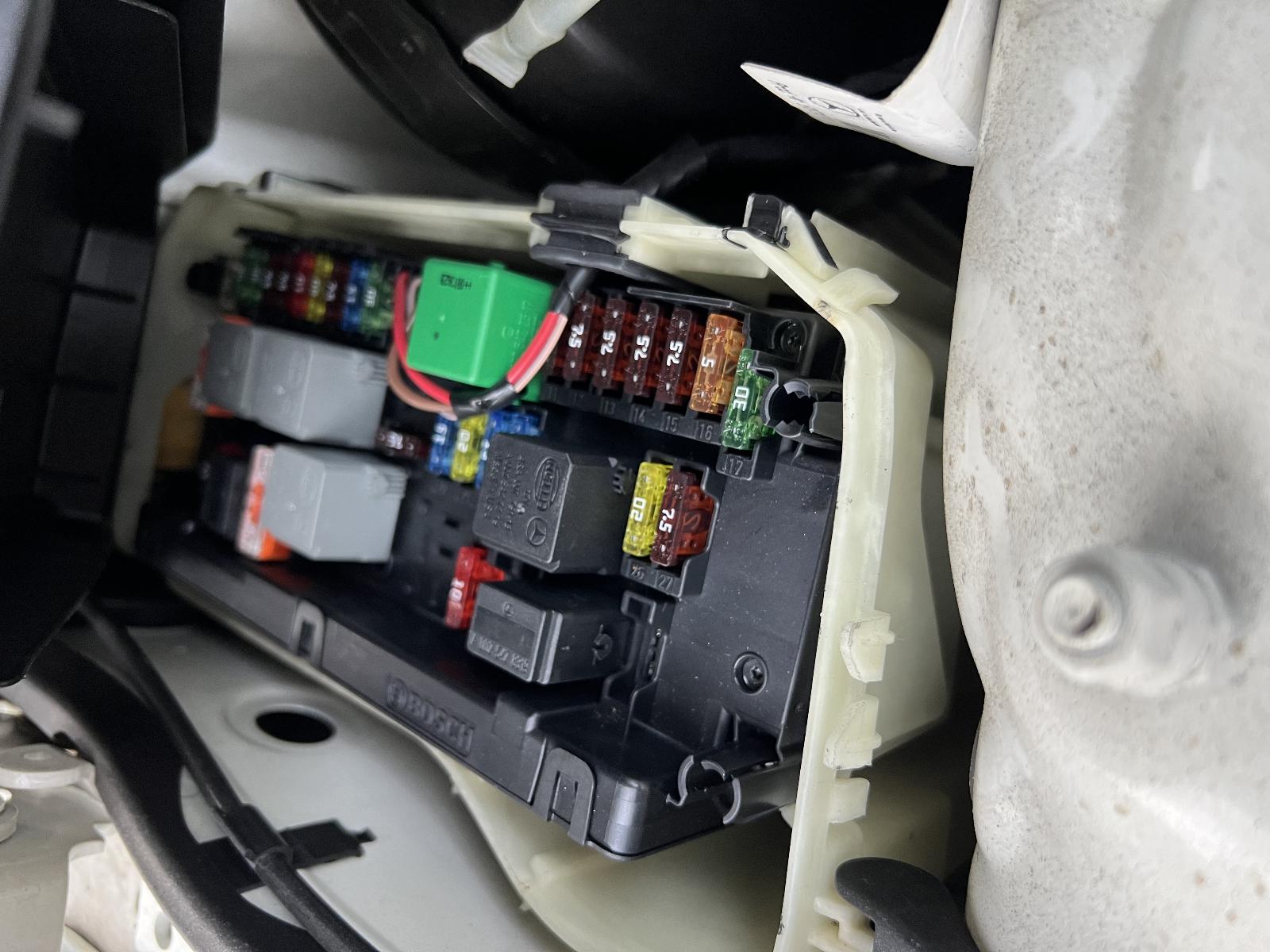 View Auto part Engine MERCEDES C CLASS 2008