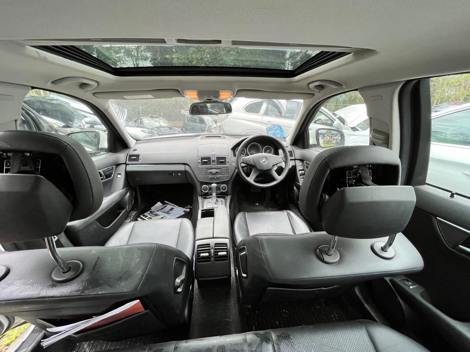 View Auto part Engine MERCEDES C CLASS 2008